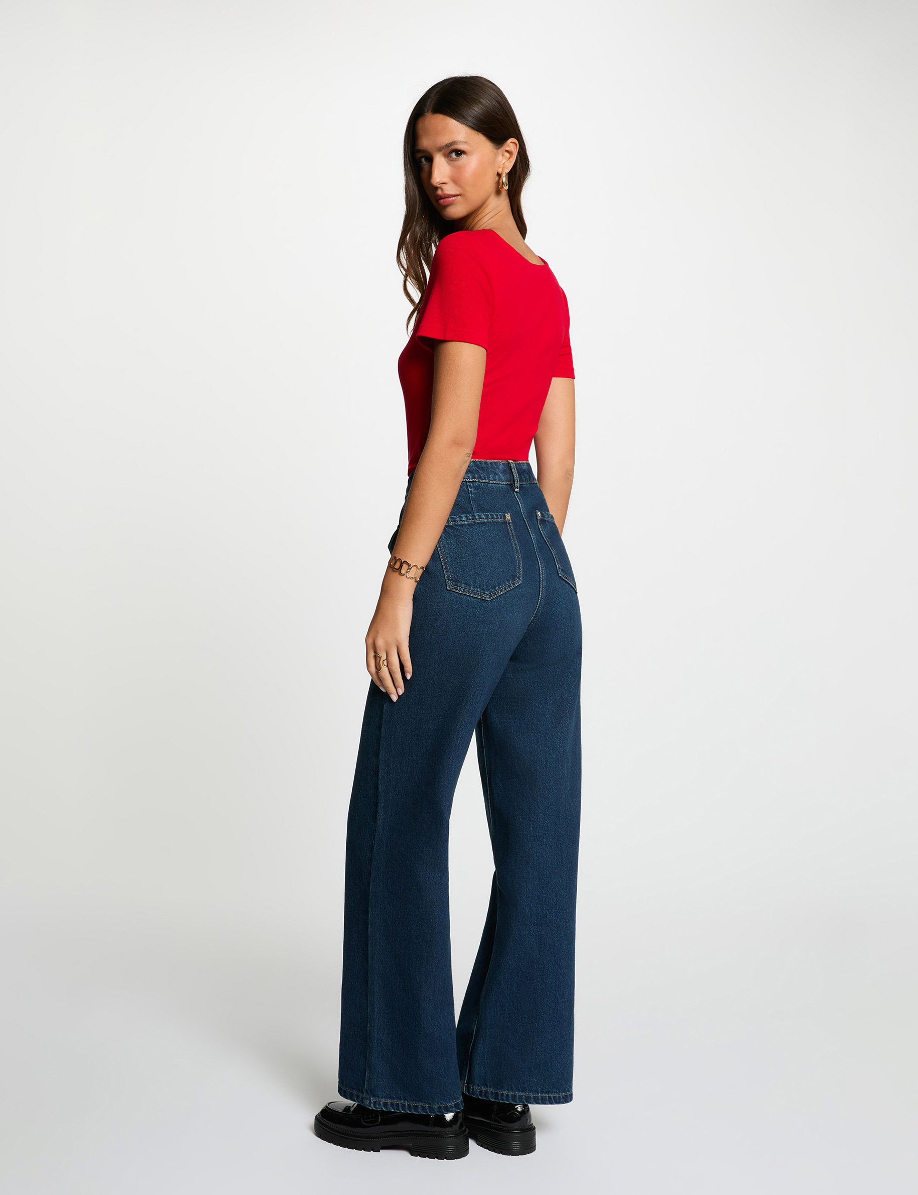 Getailleerd T-shirt met hartvormige hals rood vrouw