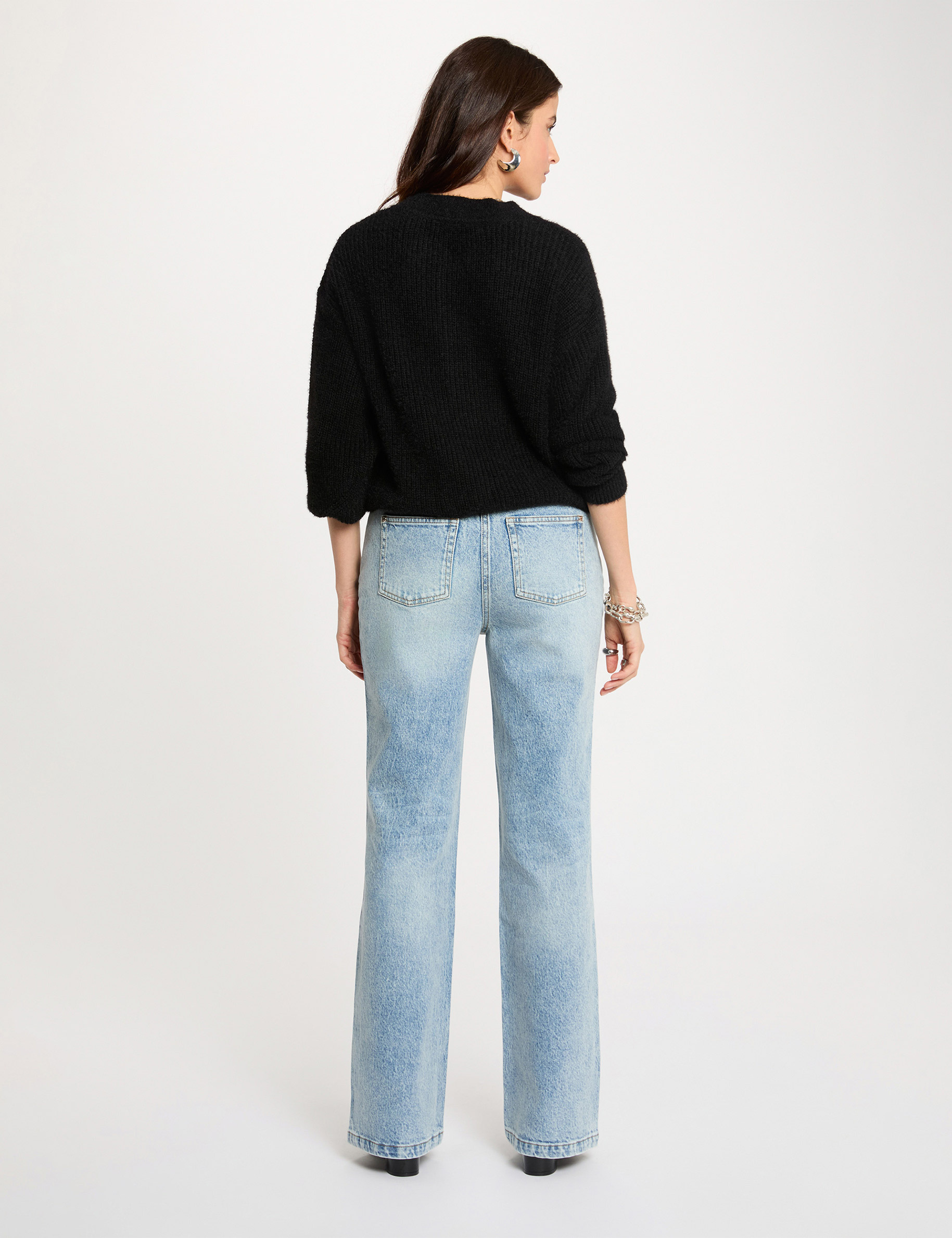 Pull droit col rond noir femme