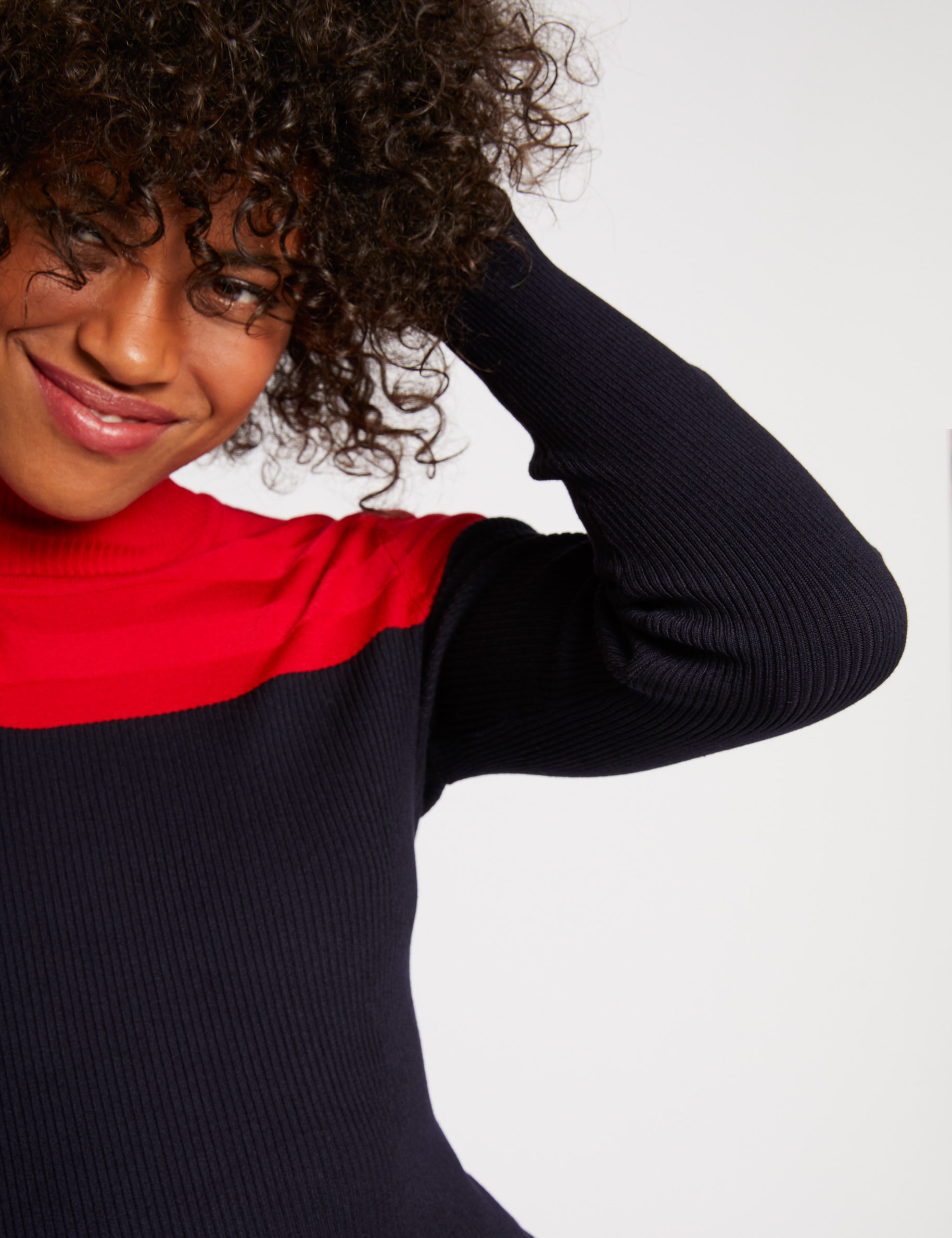 Pull manches longues col montant rouge femme