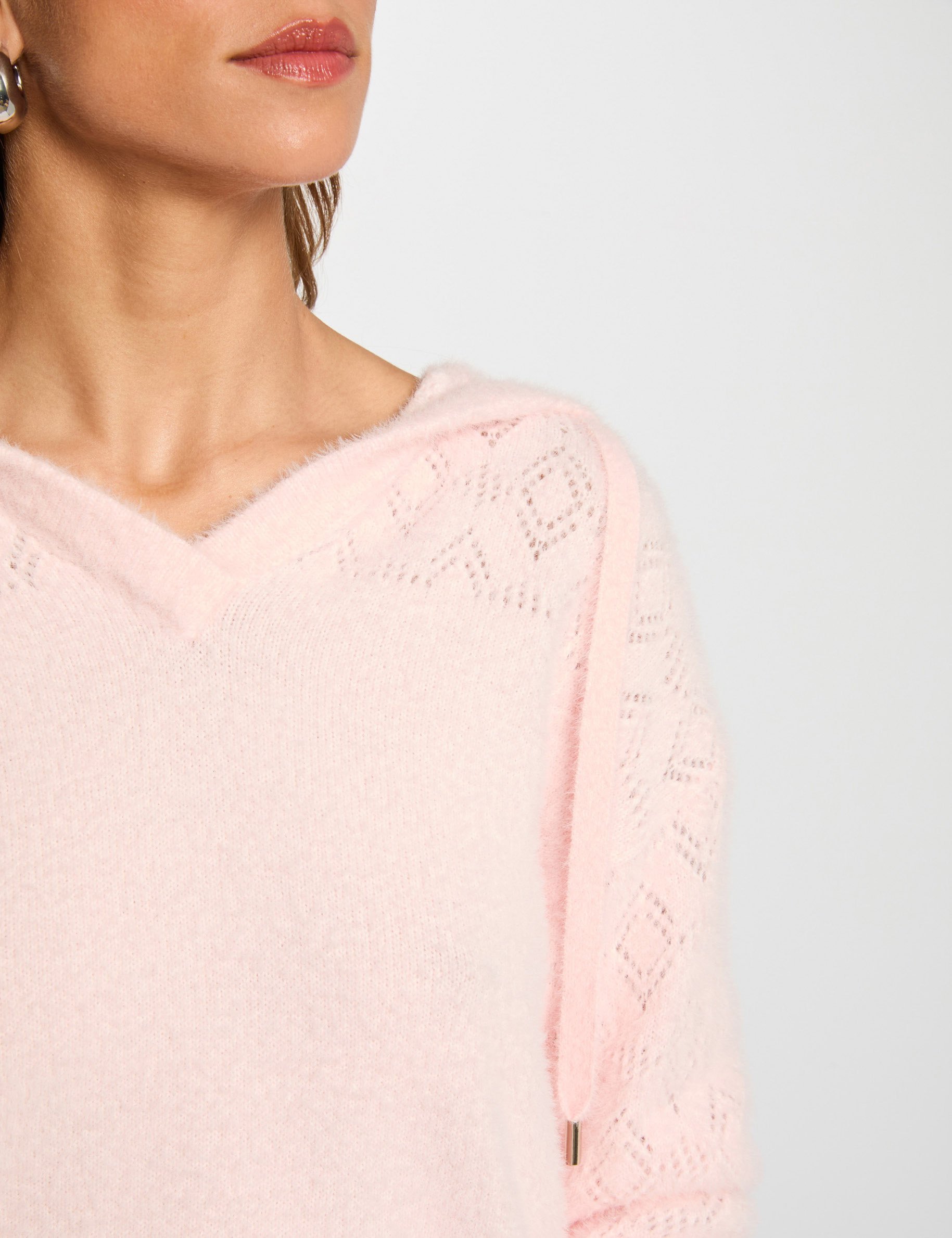 Pull à capuche rose clair femme