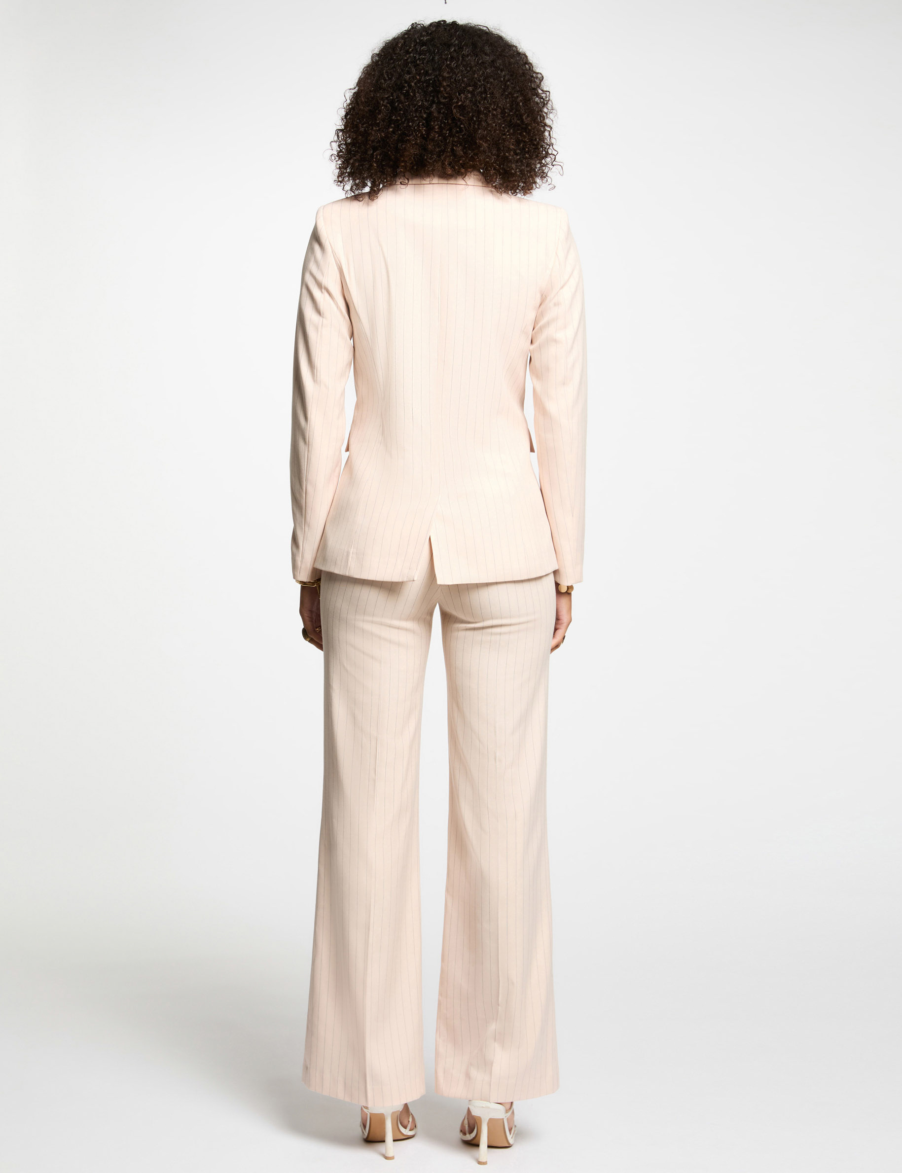 getailleerde gestreepte blazer lichtroze vrouw Getailleerde gestreepte blazer lichtroze vrouw