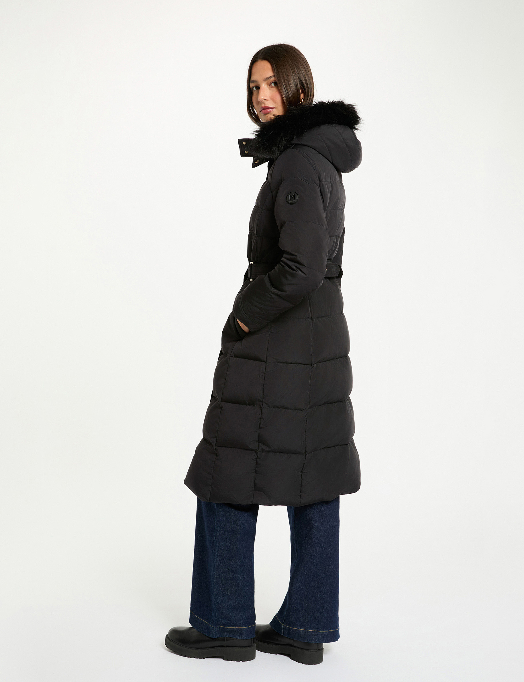 doudoune longue a capuche noir femme Doudoune longue à capuche noir femme