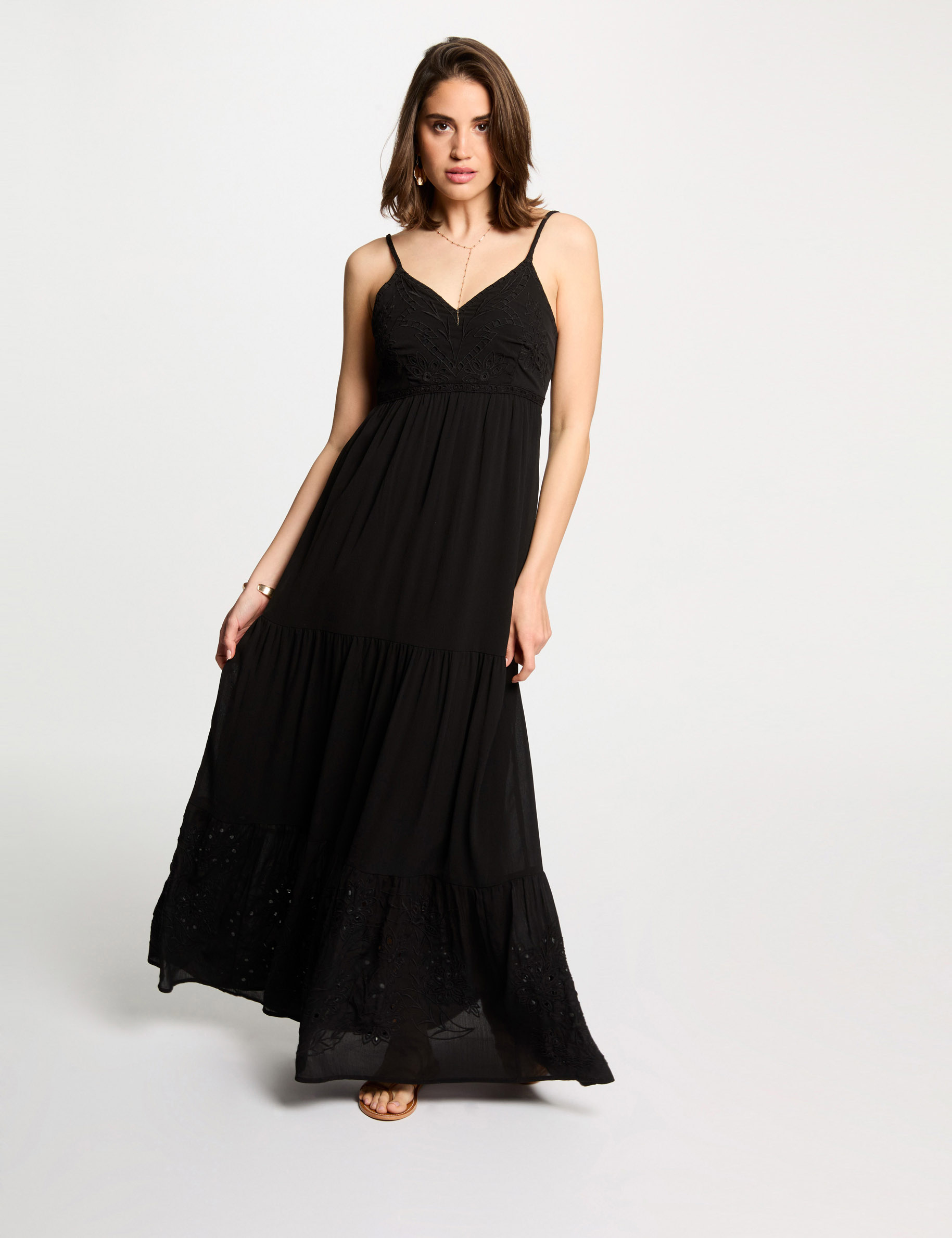 robe longue fluide broderie noir femme Robe longue fluide broderie noir femme