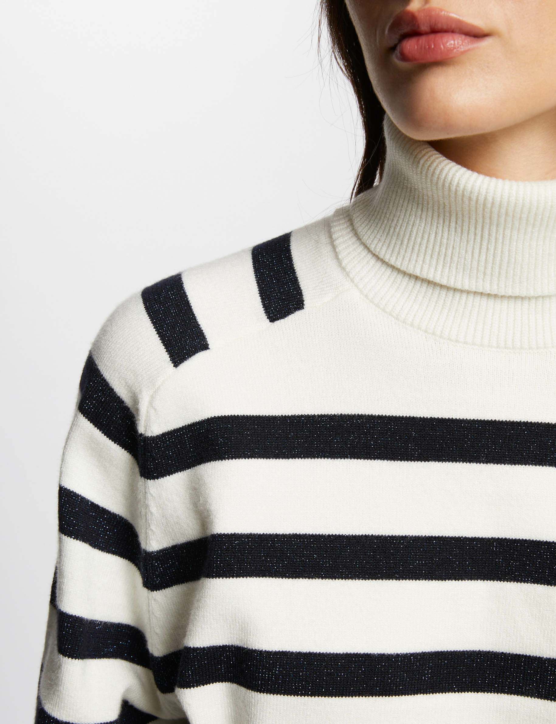 pull col roule a rayures ivoire femme Pull col roulé à rayures ivoire femme