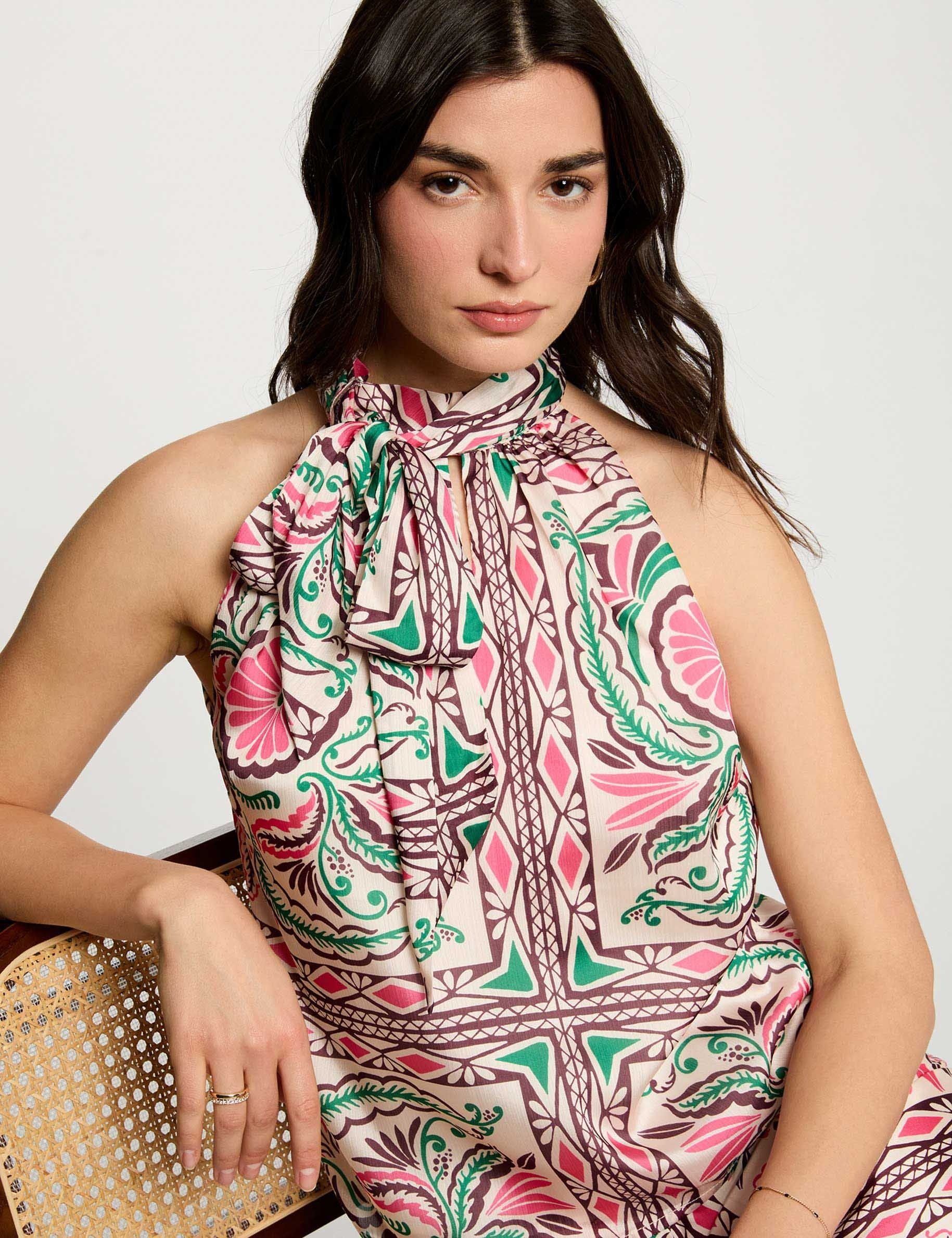 Blouse satin&eacute;e col montant multicolore femme