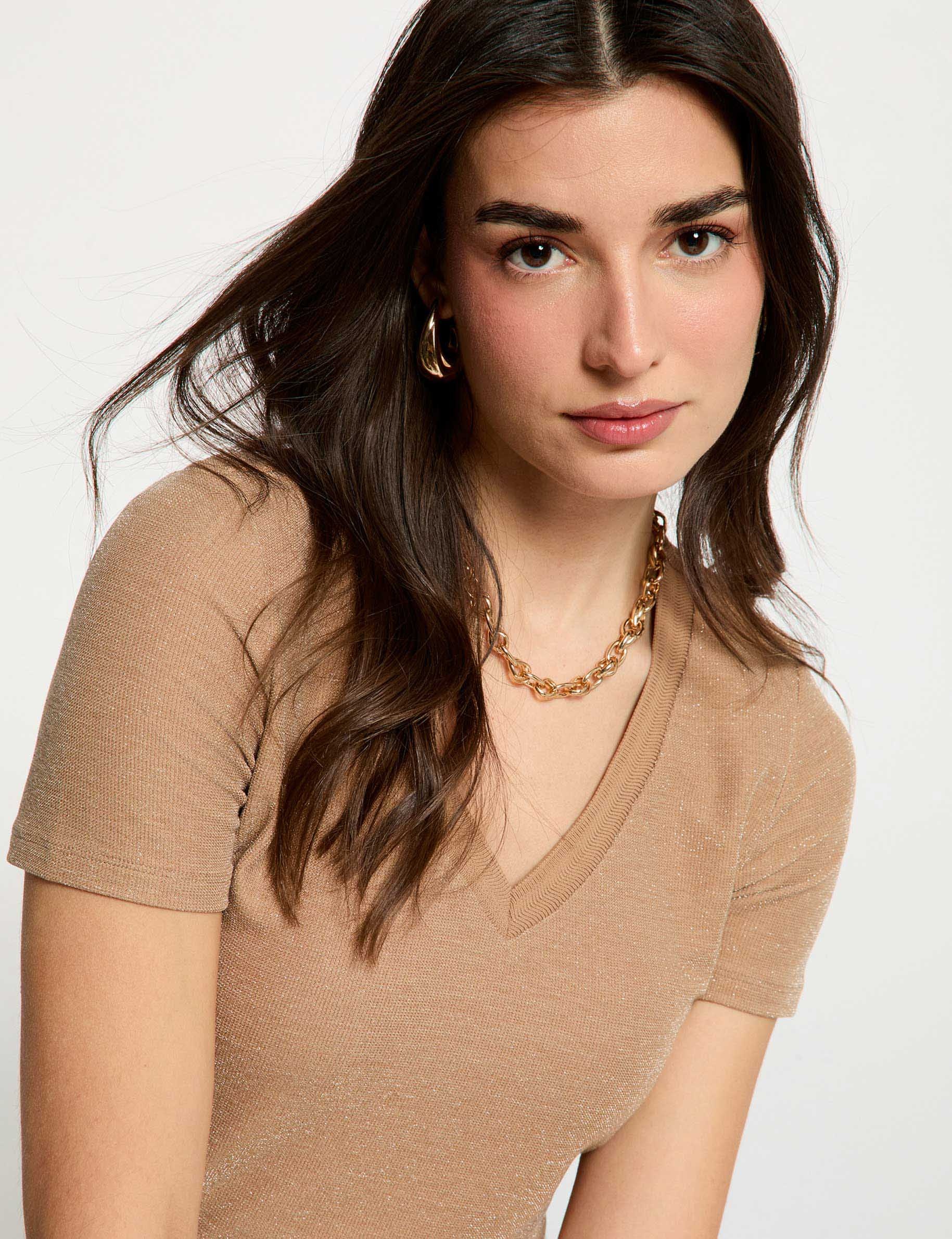 Getailleerd V-hals T-shirt beige vrouw