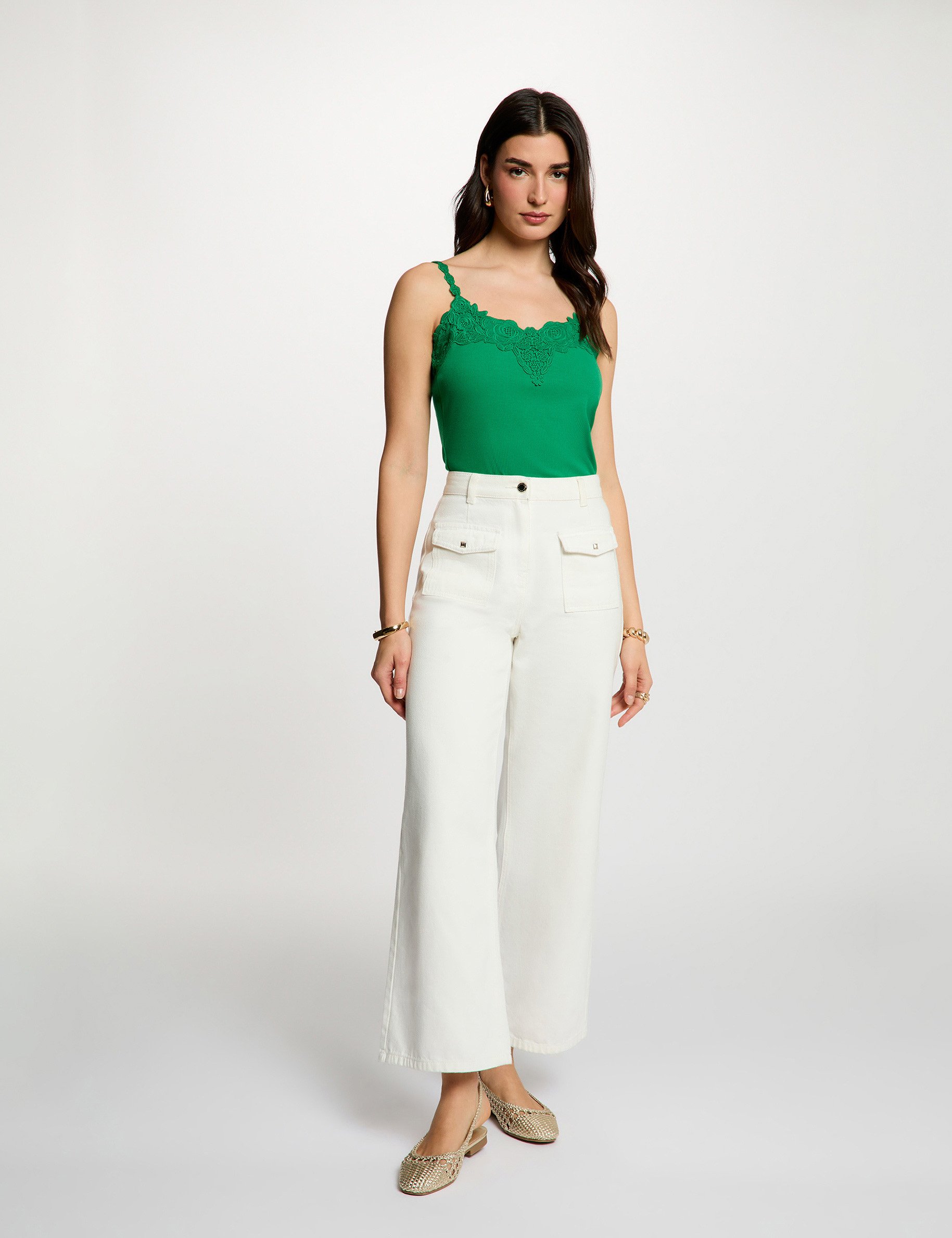 D&eacute;bardeur dentelle encolure carr&eacute;e vert prairie femme