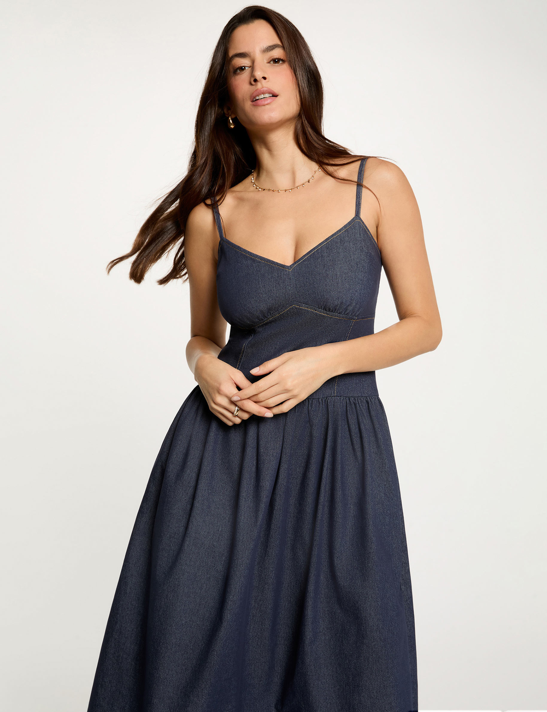 Robe ajust&eacute;e en jean denim brut femme