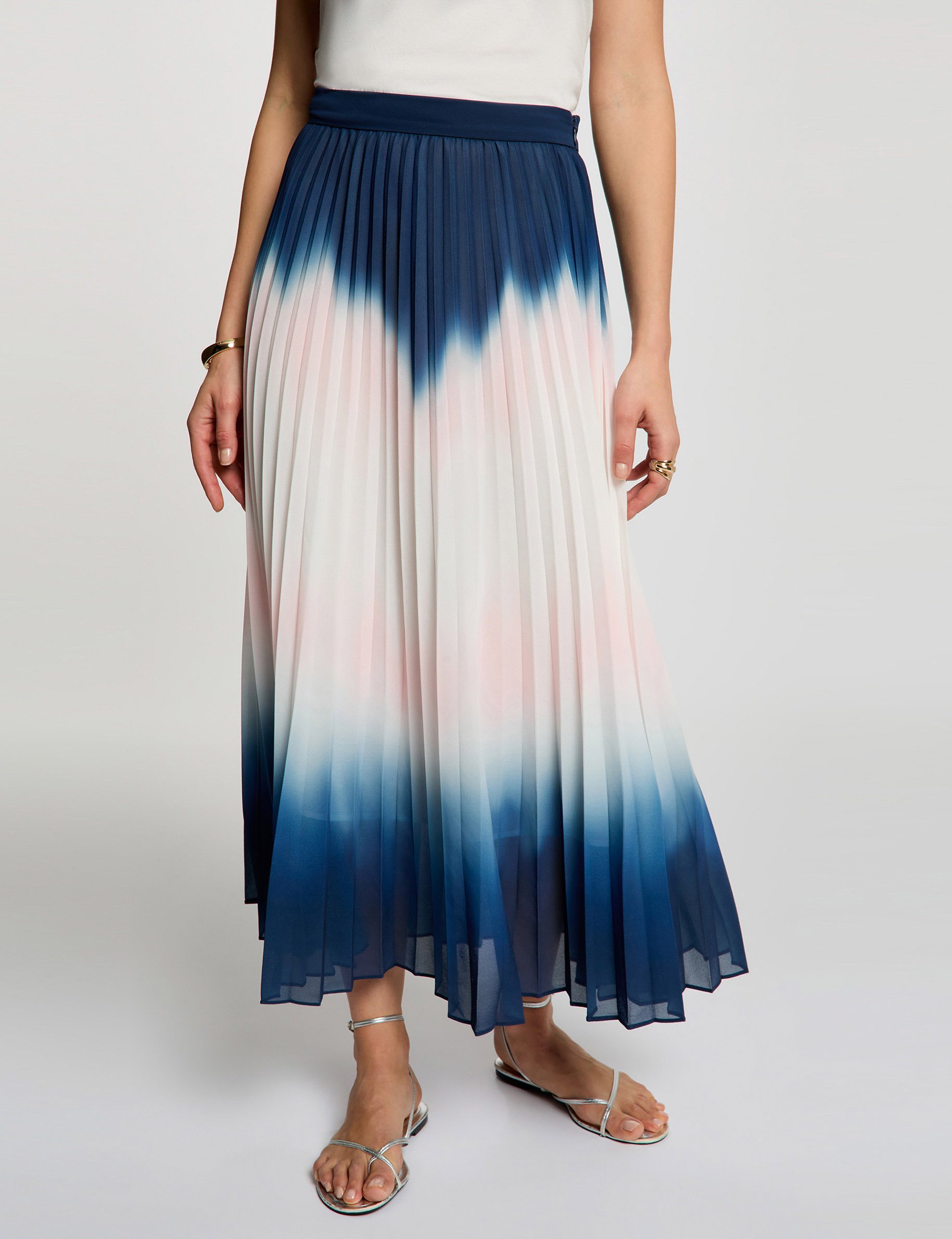 Lange geplooide rok meerkleurig vrouw