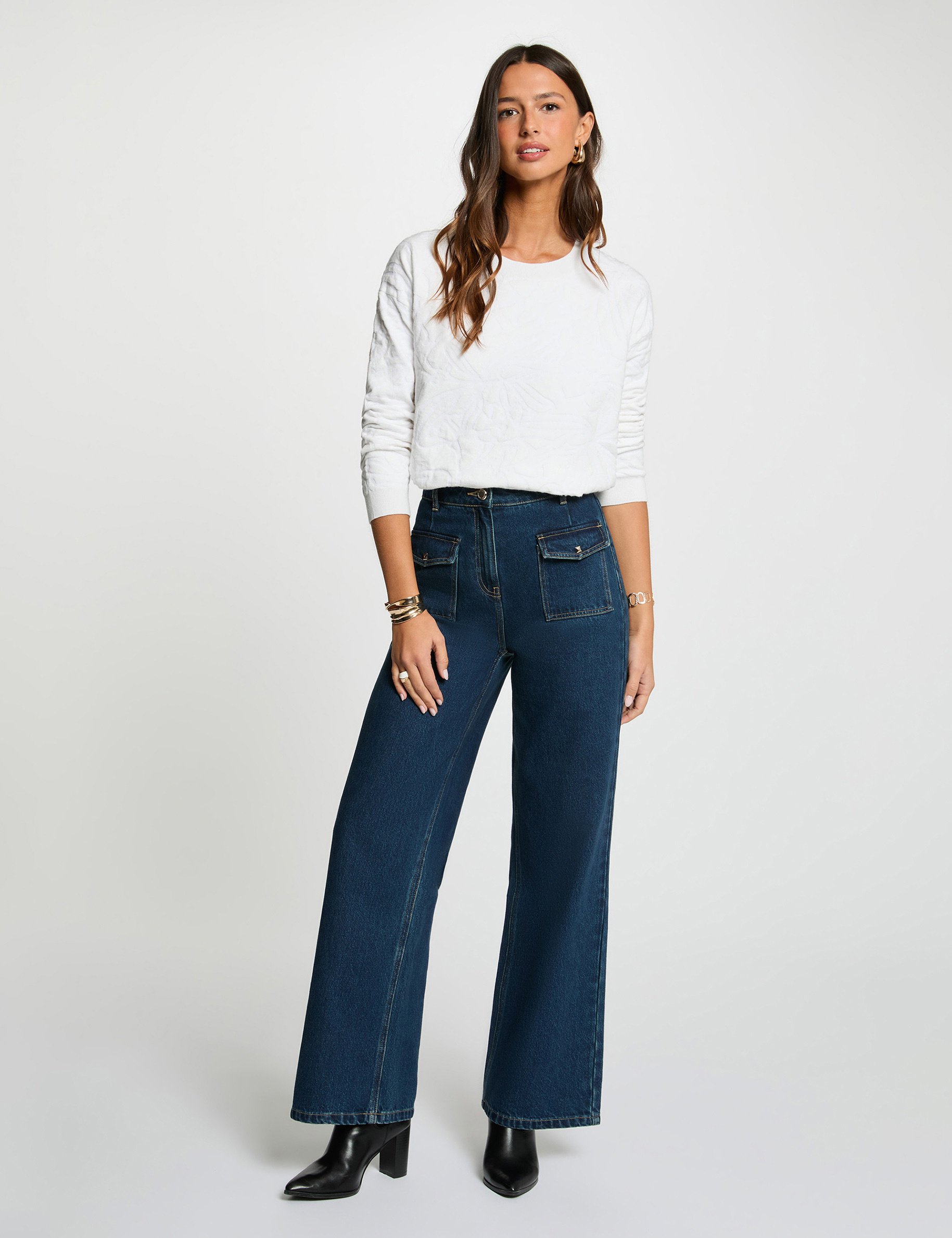 Trui met ronde hals helder wit vrouw