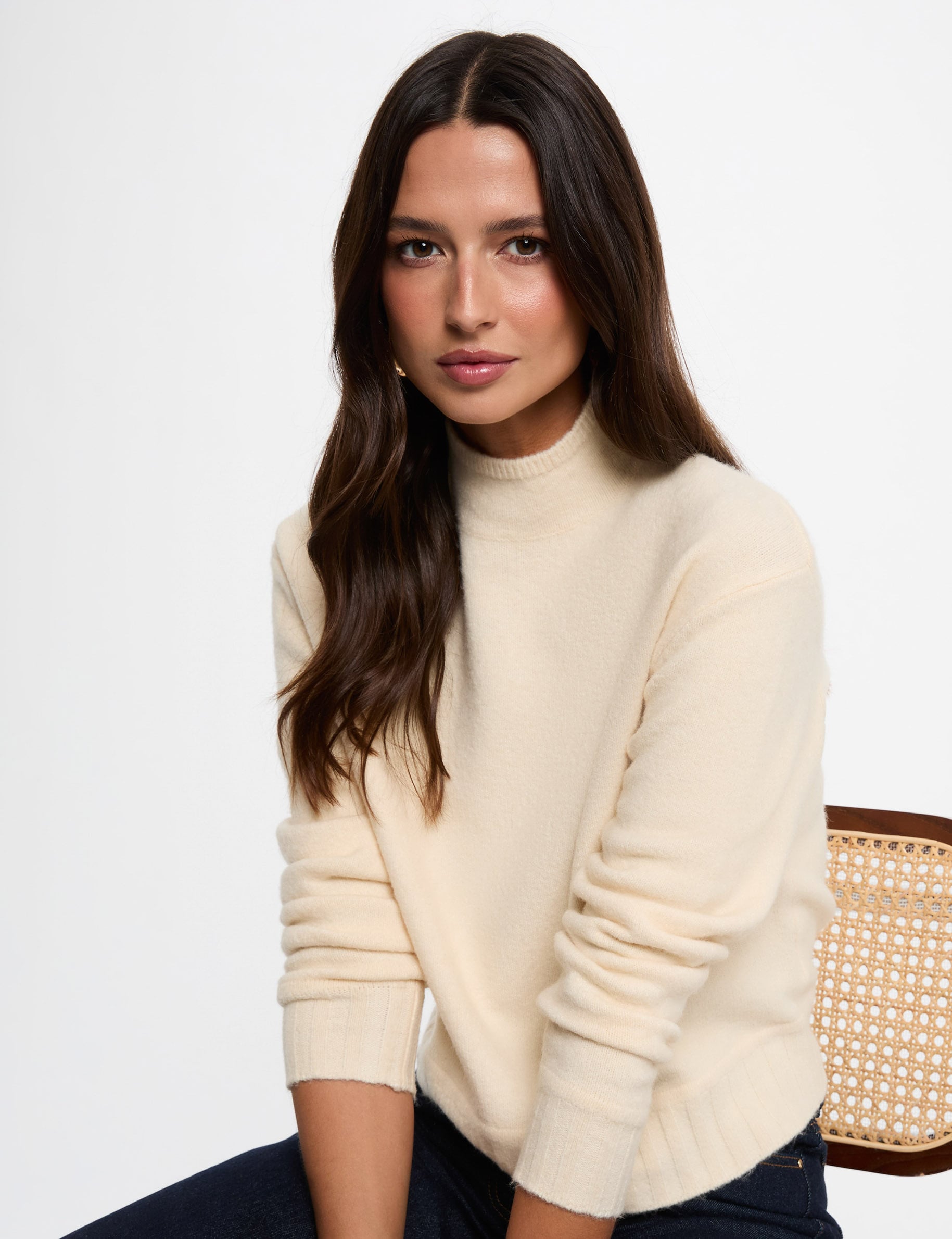Trui met opstaande kraag beige vrouw