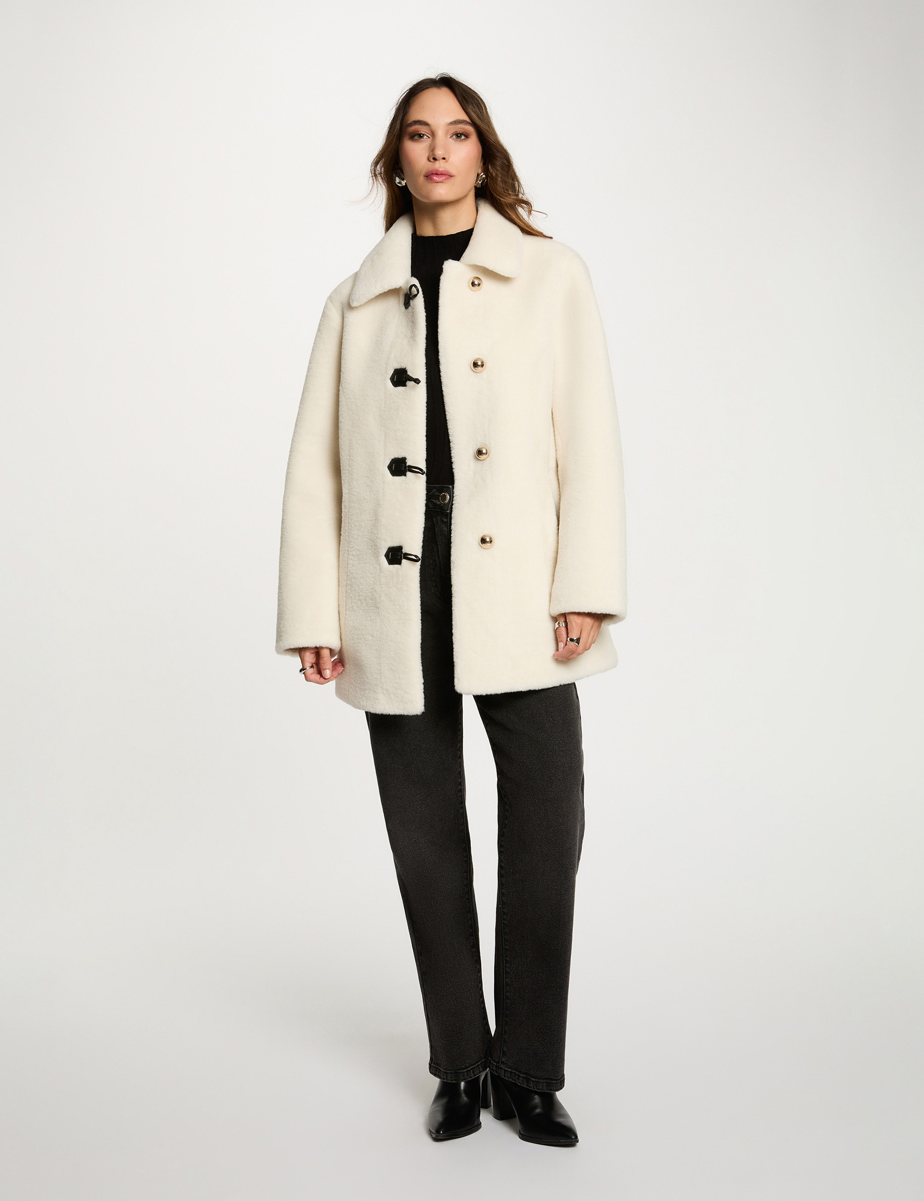 Manteau court fausse fourrure ivoire femme