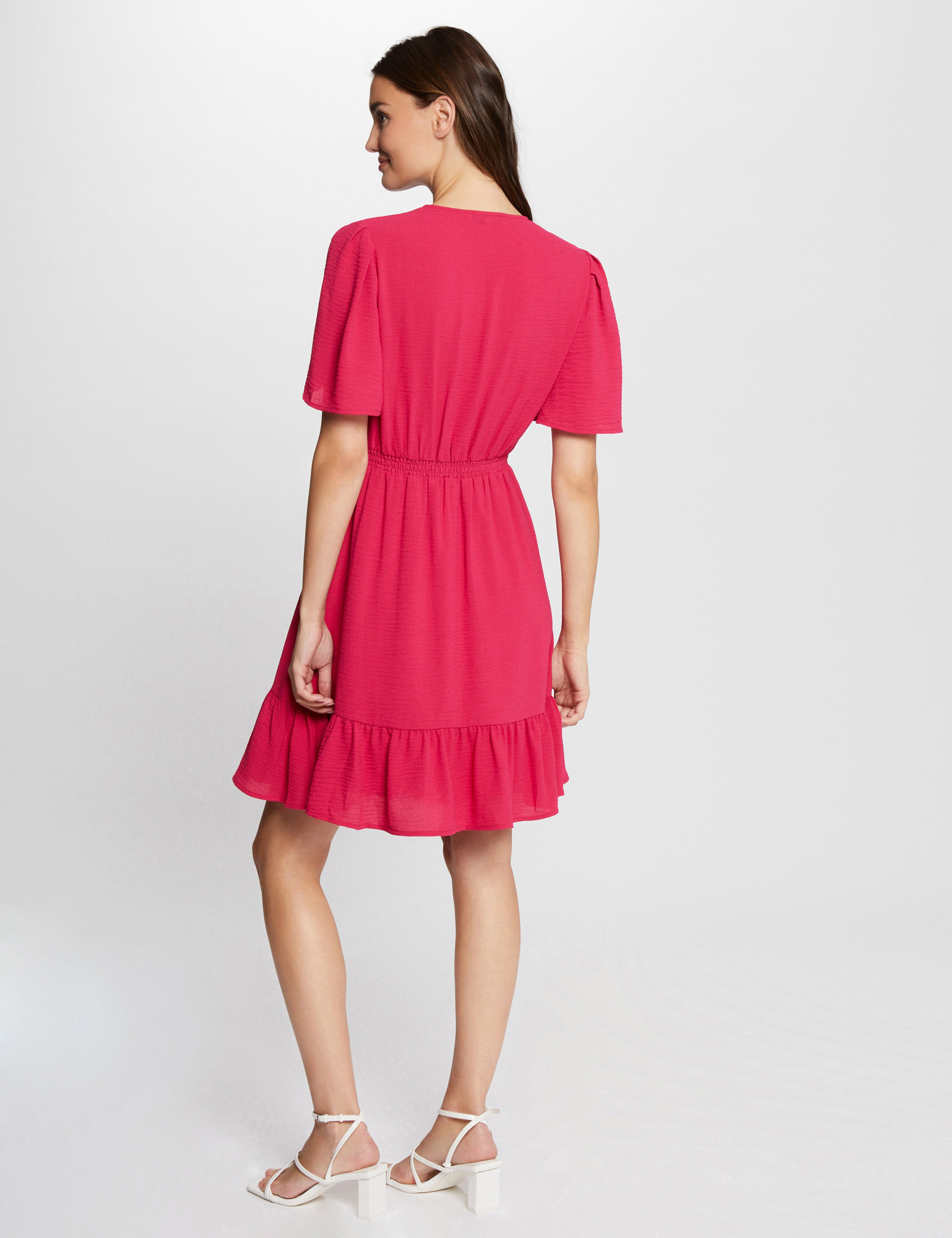 Korte soepelvallende jurk medium roze vrouw