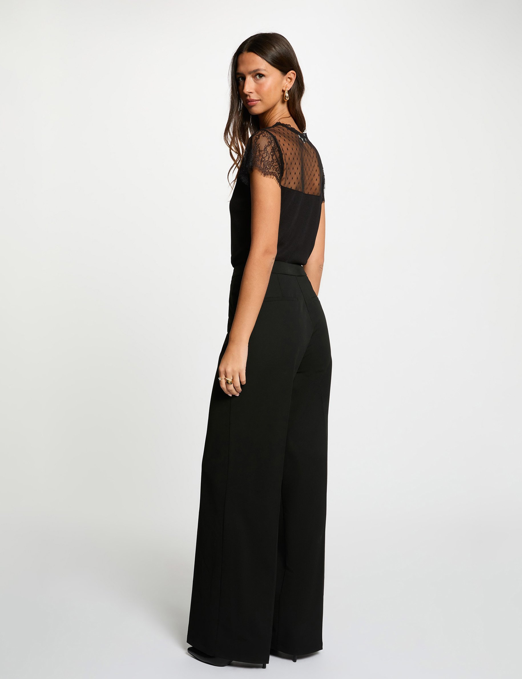 Getailleerd kanten T-shirt zwart vrouw