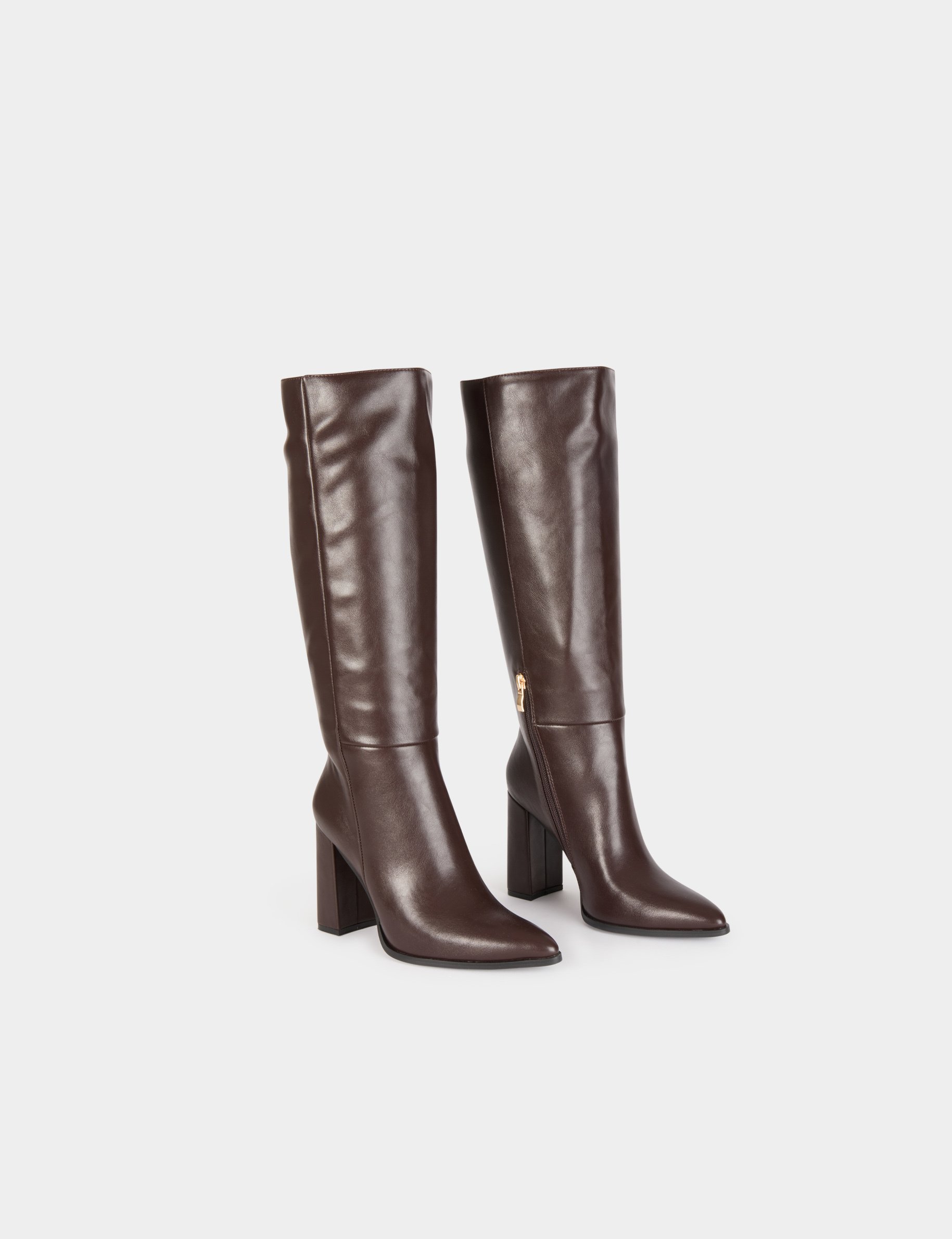 bottes a talons et bouts pointus marron fonce femme Bottes à talons et bouts pointus marron foncé femme