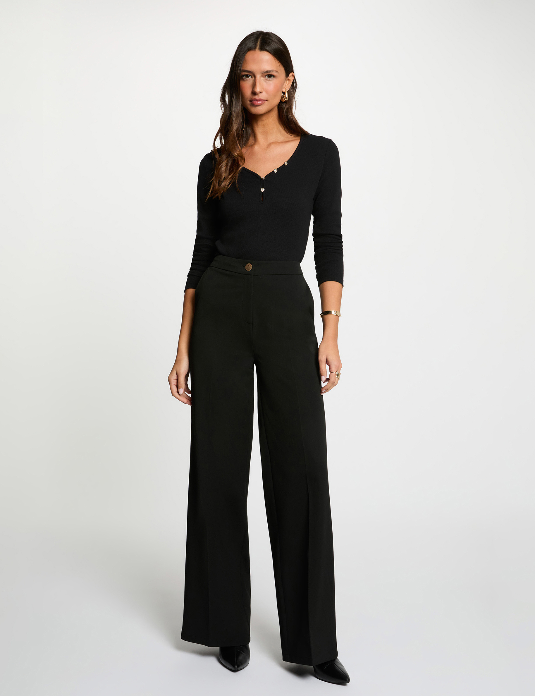 T-shirt met knoopjes en hartvormige hals zwart vrouw