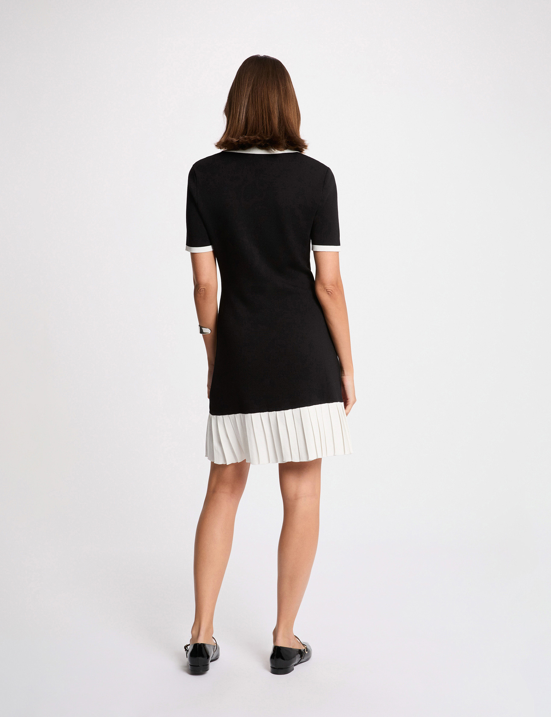 Robe courte cintrée noir femme