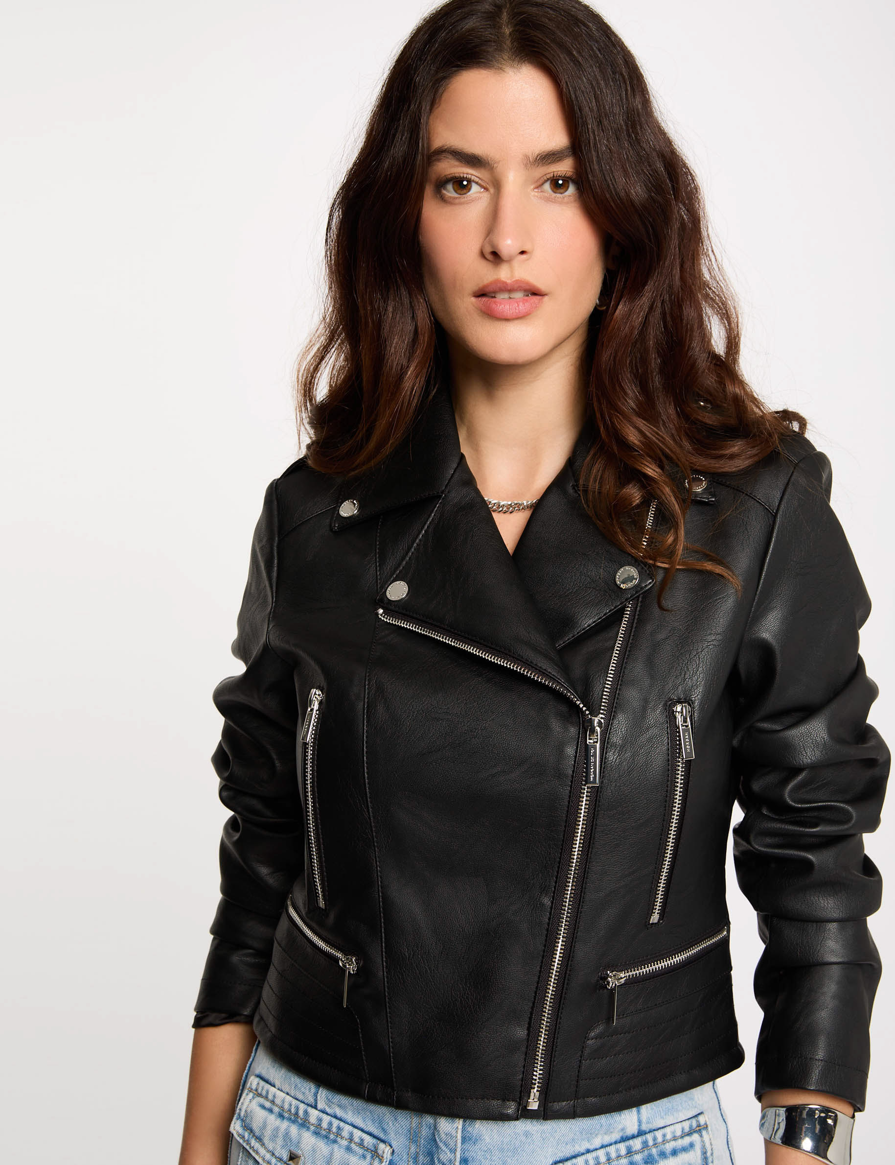 blouson droit avec col crante a revers noir femme Blouson droit avec col cranté à revers noir femme