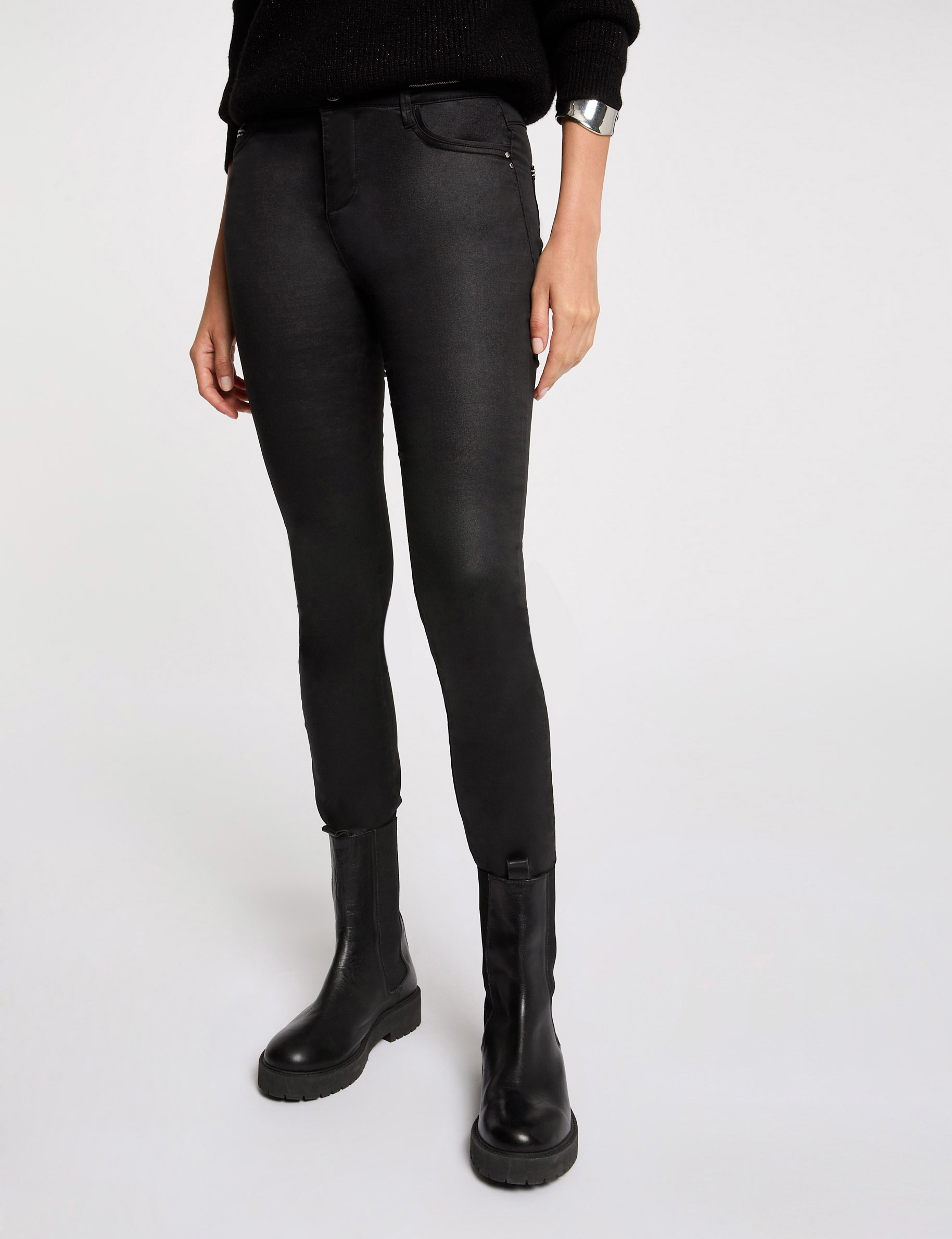 gecoate slimfit broek zwart vrouw Gecoate slimfit broek zwart vrouw