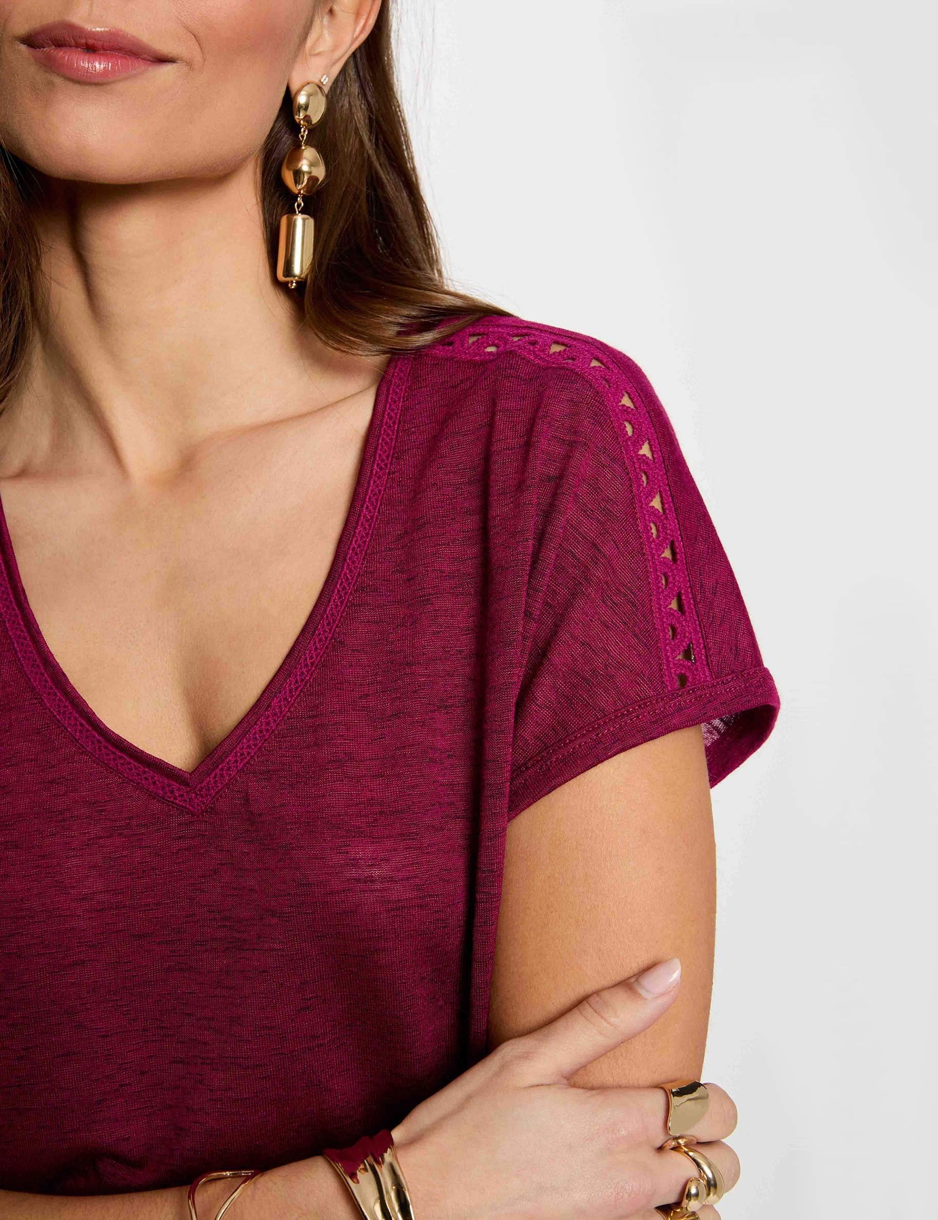 T-shirt met V-hals en korte mouwen pruim vrouw