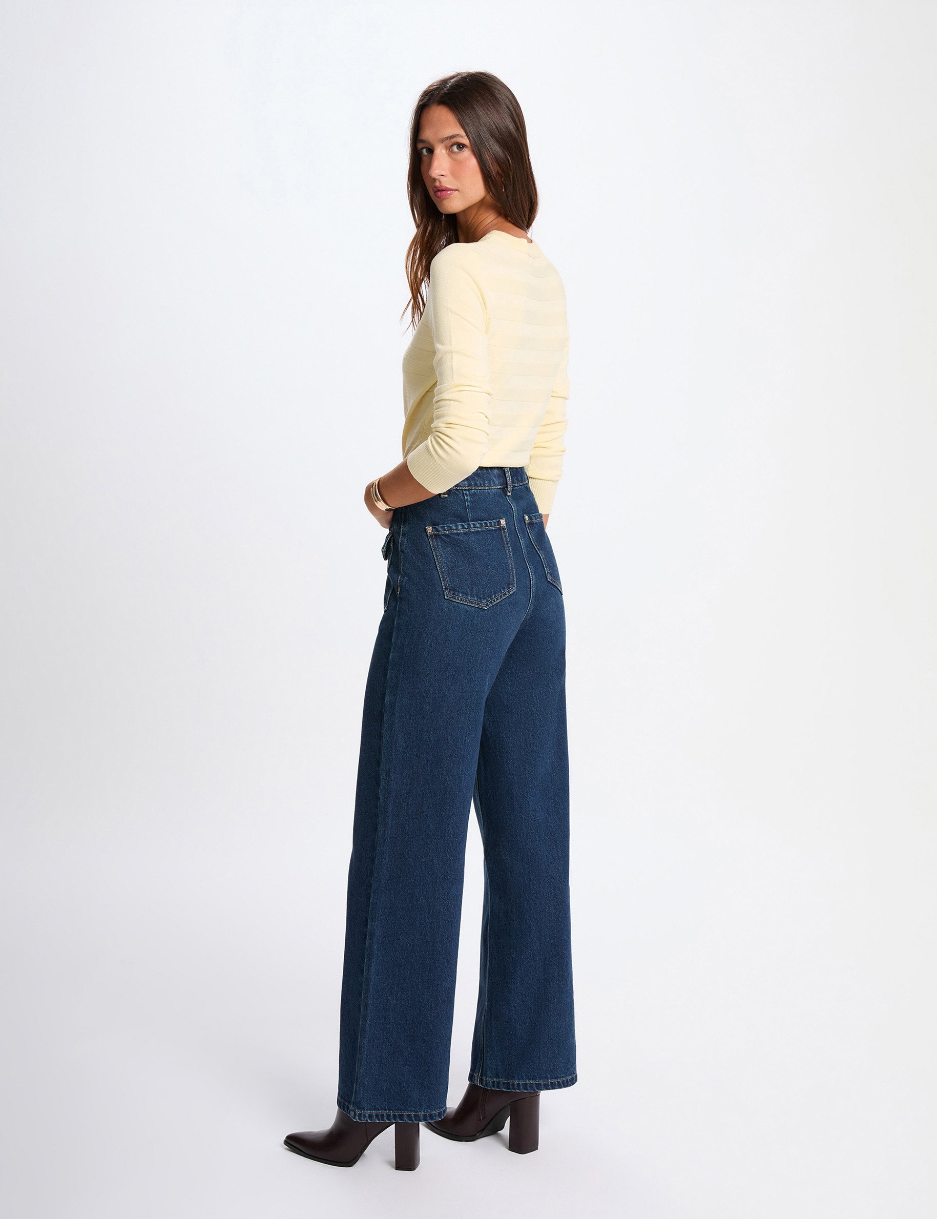 Pull ajusté col rond jaune clair femme