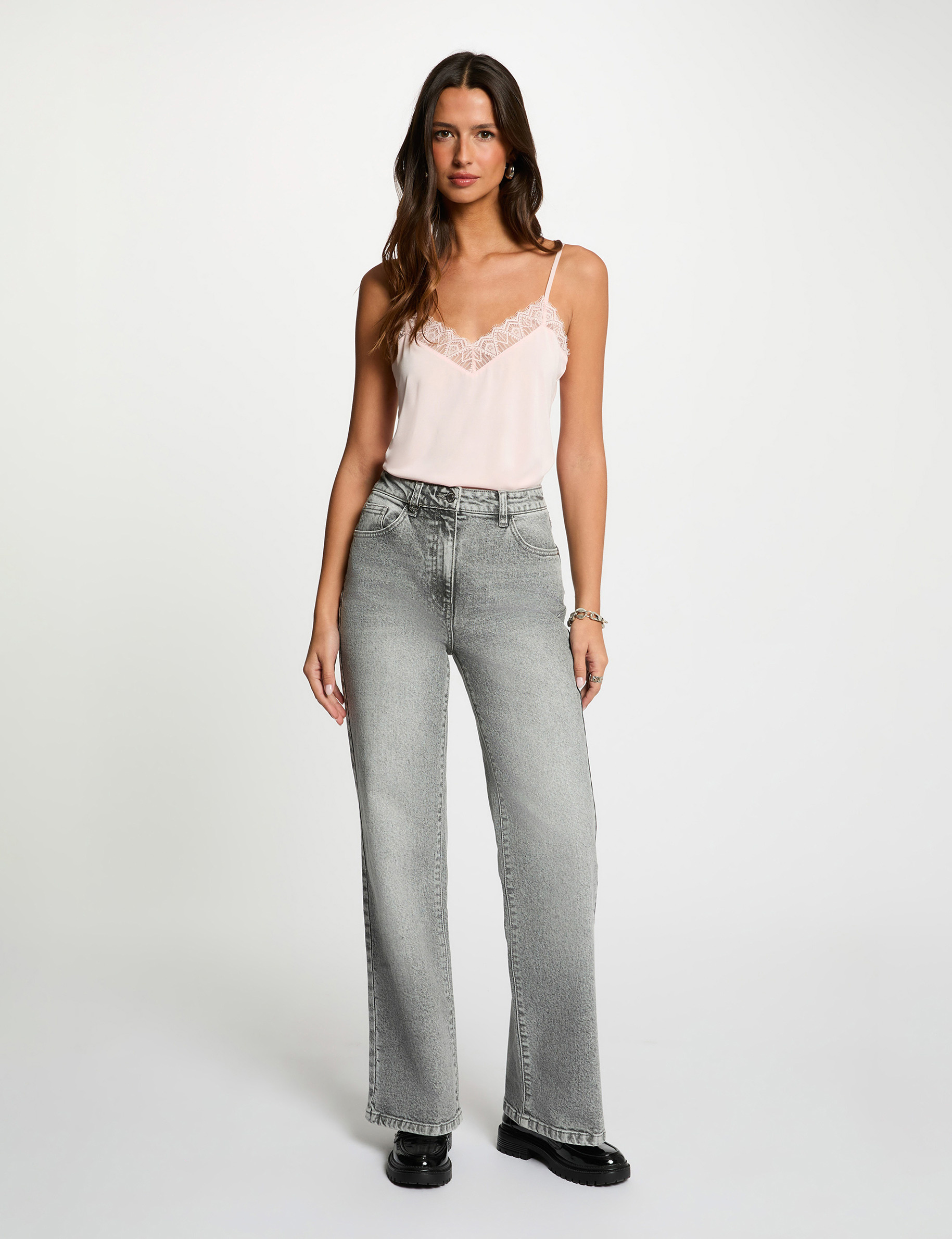 D&eacute;bardeur &agrave; dentelle rose clair femme