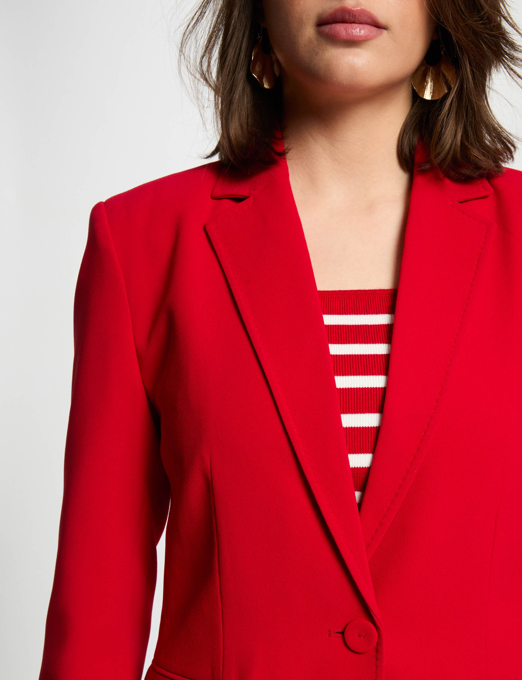 blazer cintre boutonne rouge femme Blazer cintré boutonné rouge femme