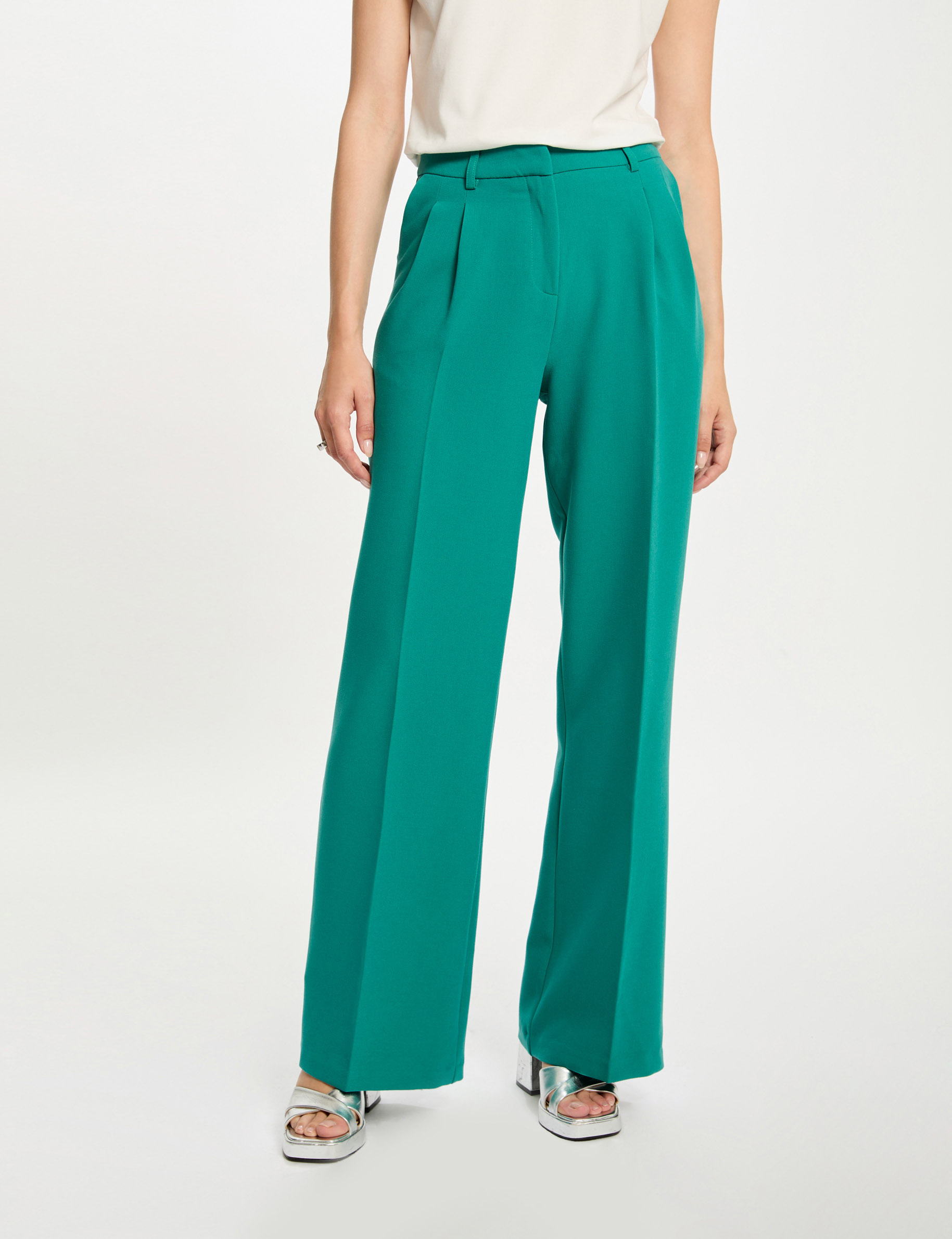 broek met plooien en wijde pijpen medium groen vrouw Broek met plooien en wijde pijpen medium groen vrouw