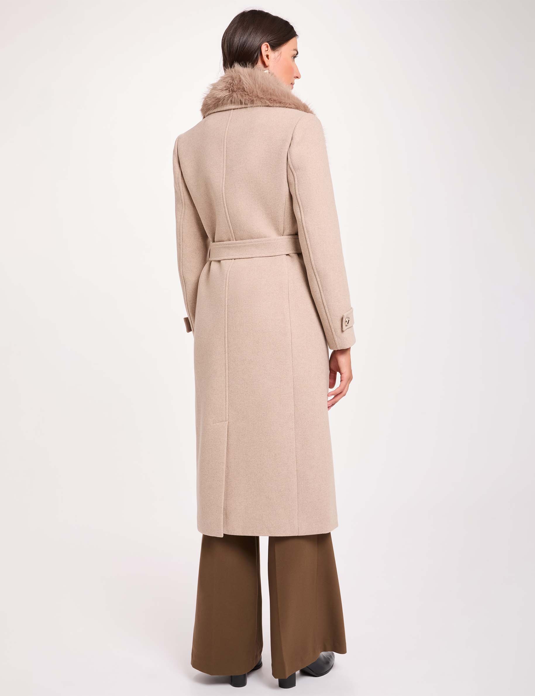 Manteau long ceintur&eacute; beige femme