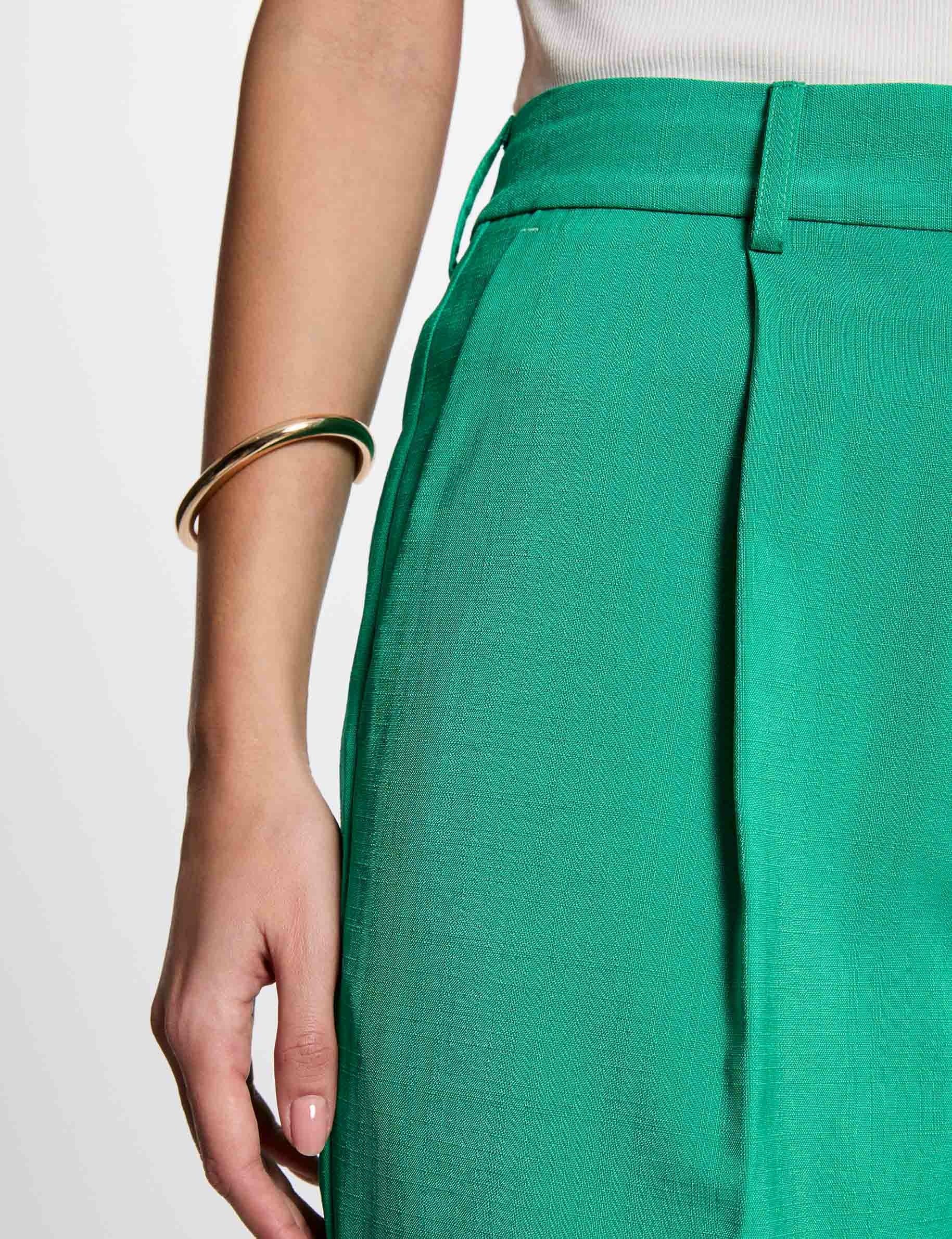 rechte broek met plooien emerald groen vrouw Rechte broek met plooien emerald groen vrouw