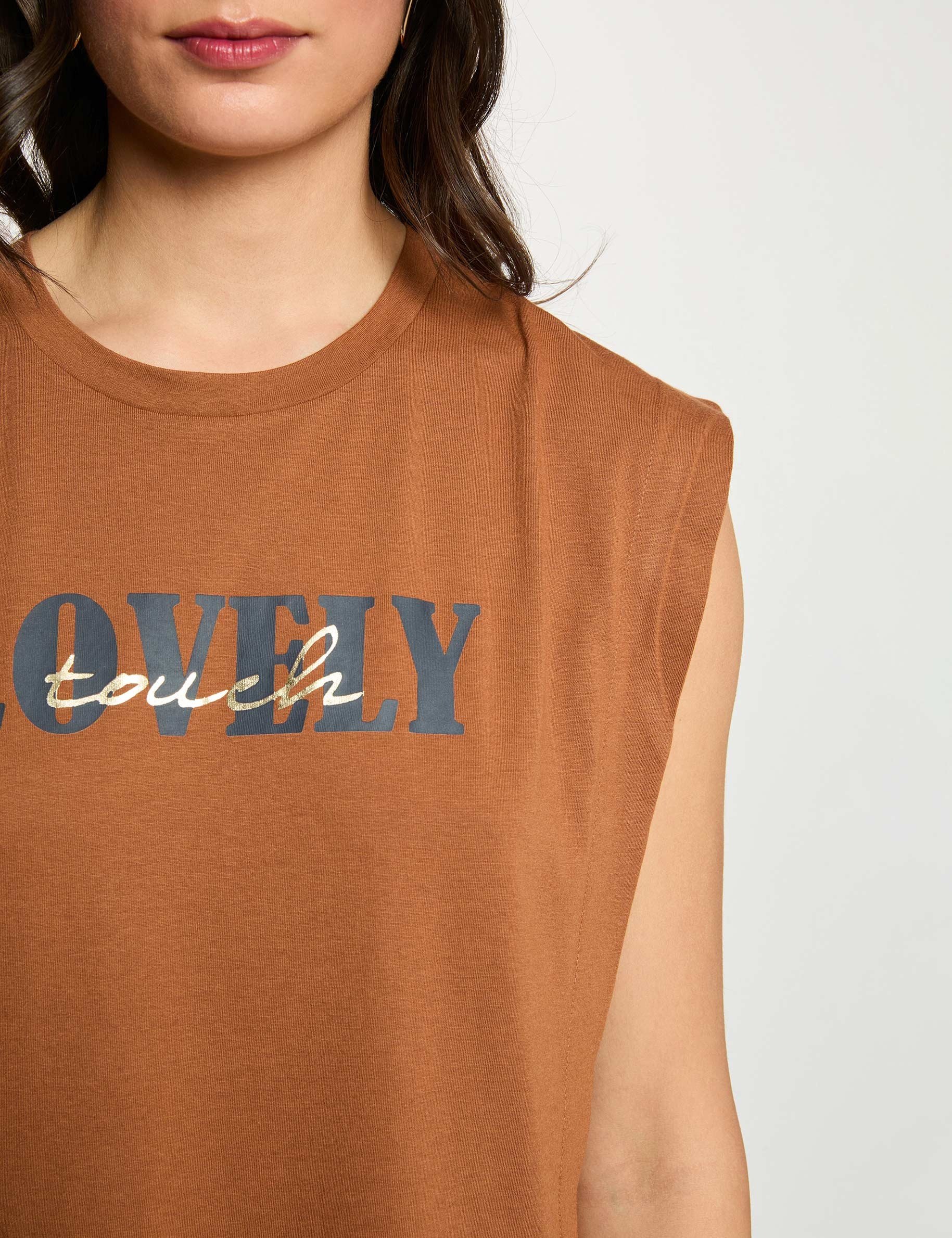 Recht T-shirt met ronde hals camel vrouw