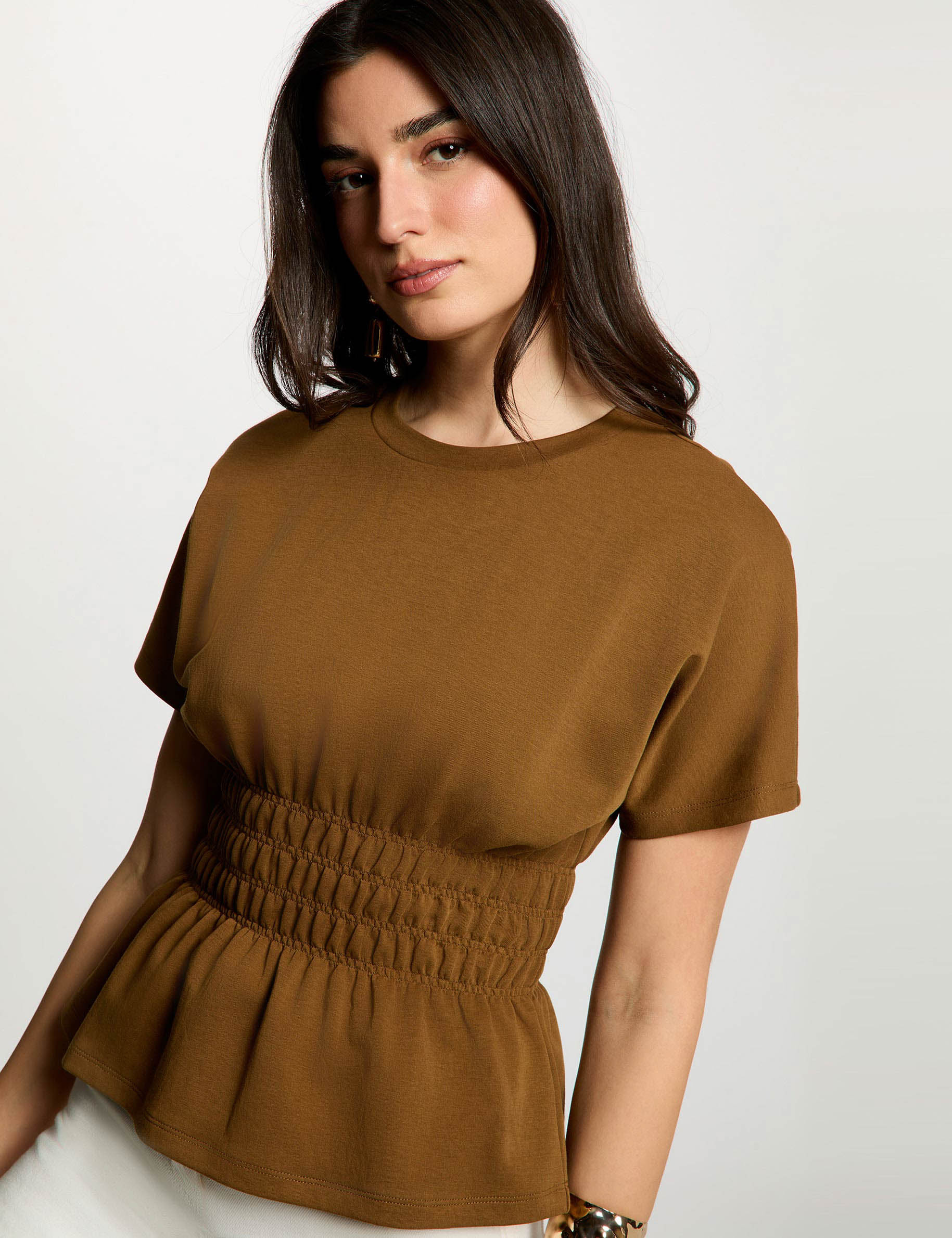 T-shirt droit col rond camel femme