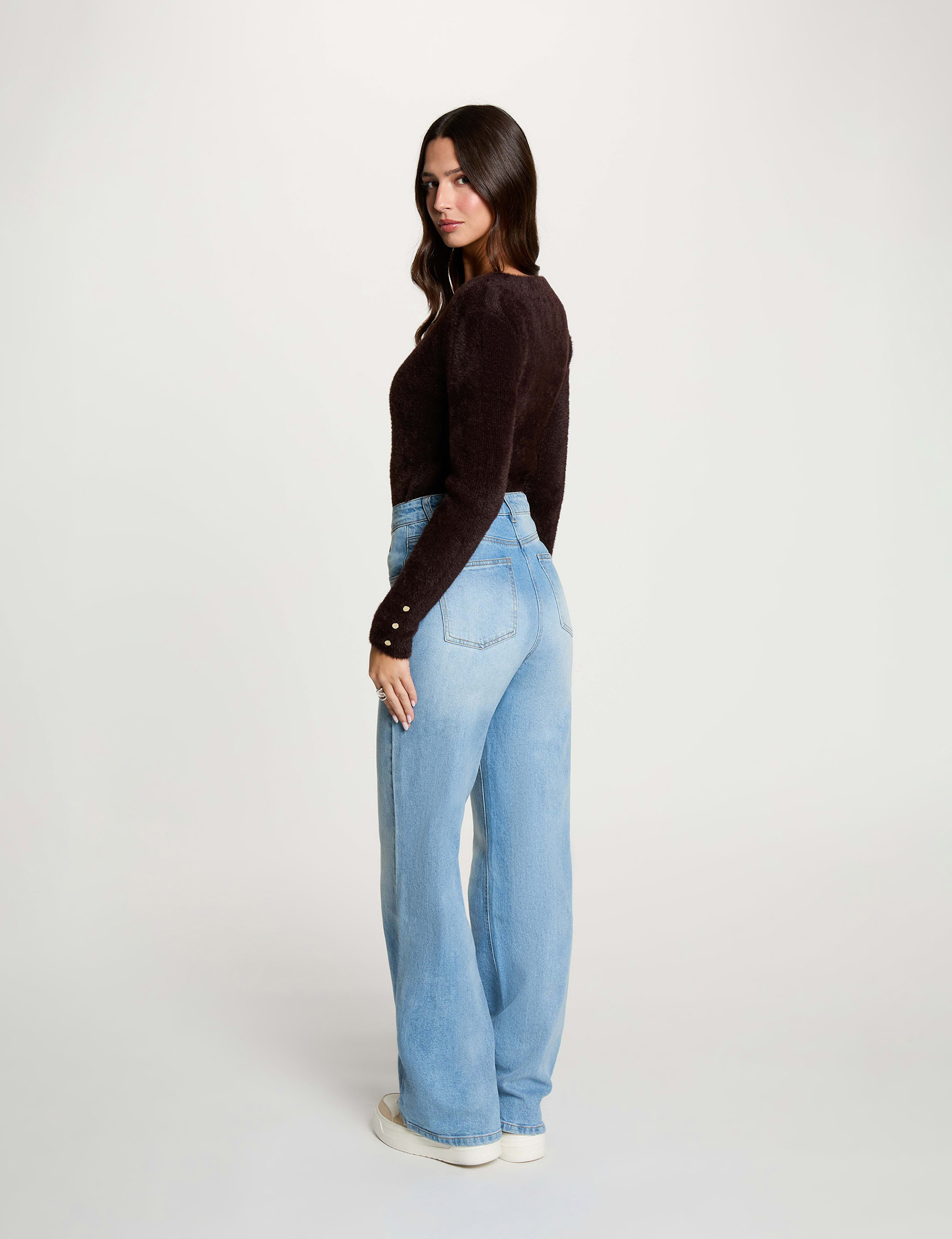 Pull col v manches longues marron fonc&eacute; femme