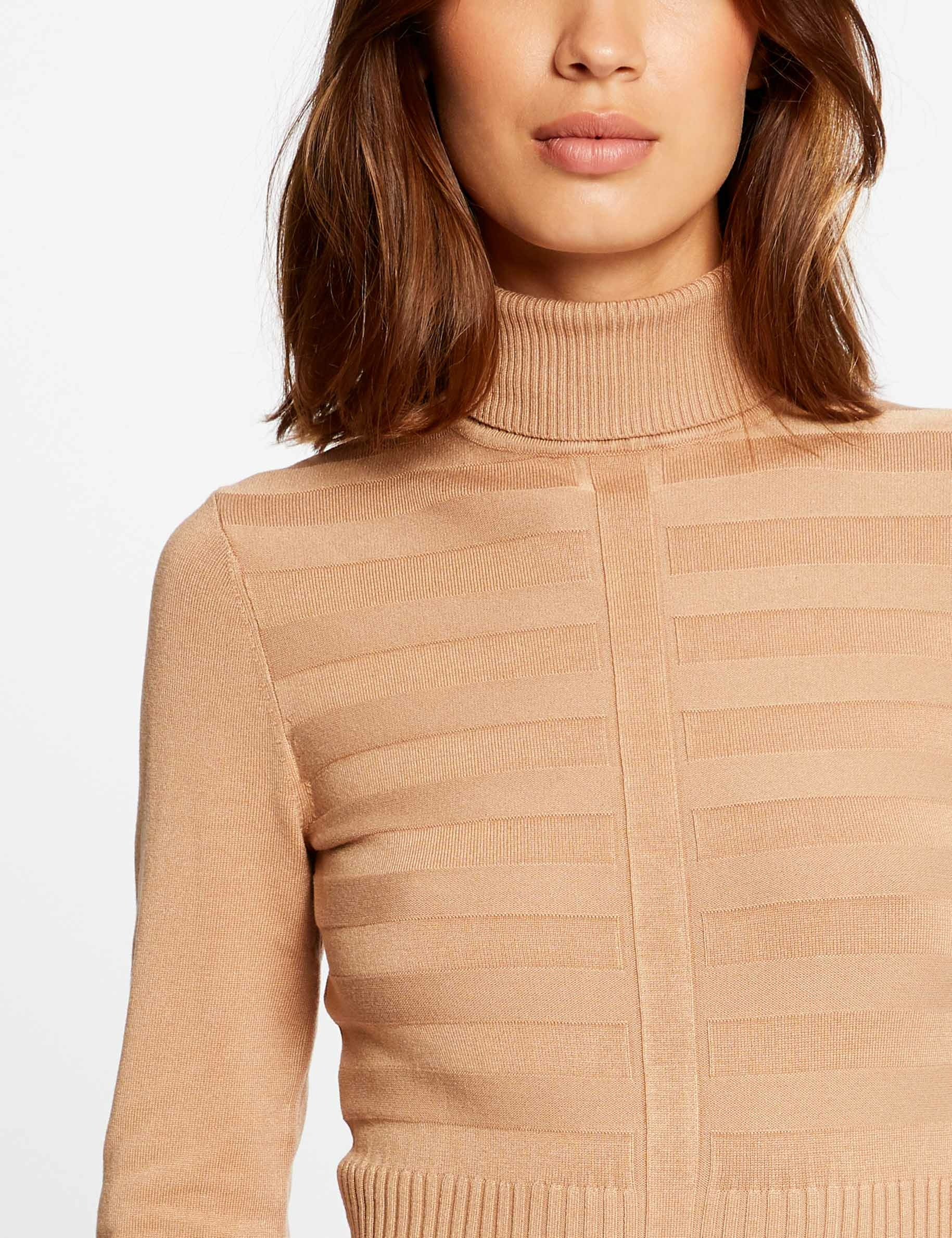 robe ajustee col roule fine maille camel femme Robe ajustée col roulé fine maille camel femme