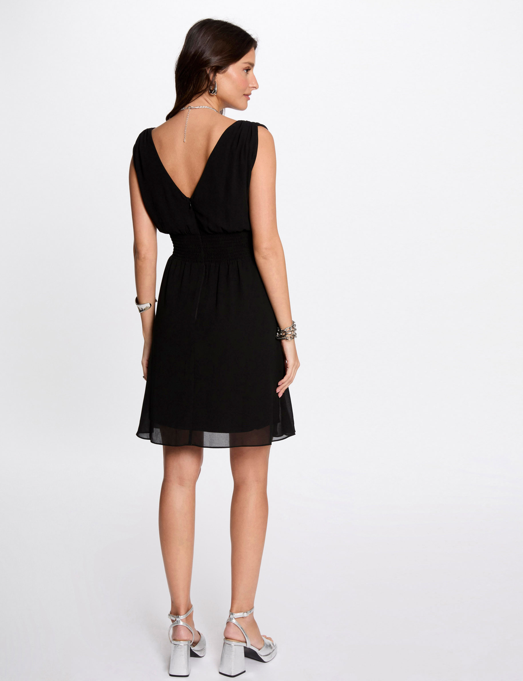 robe courte evasee fluide noir femme Robe courte évasée fluide noir femme