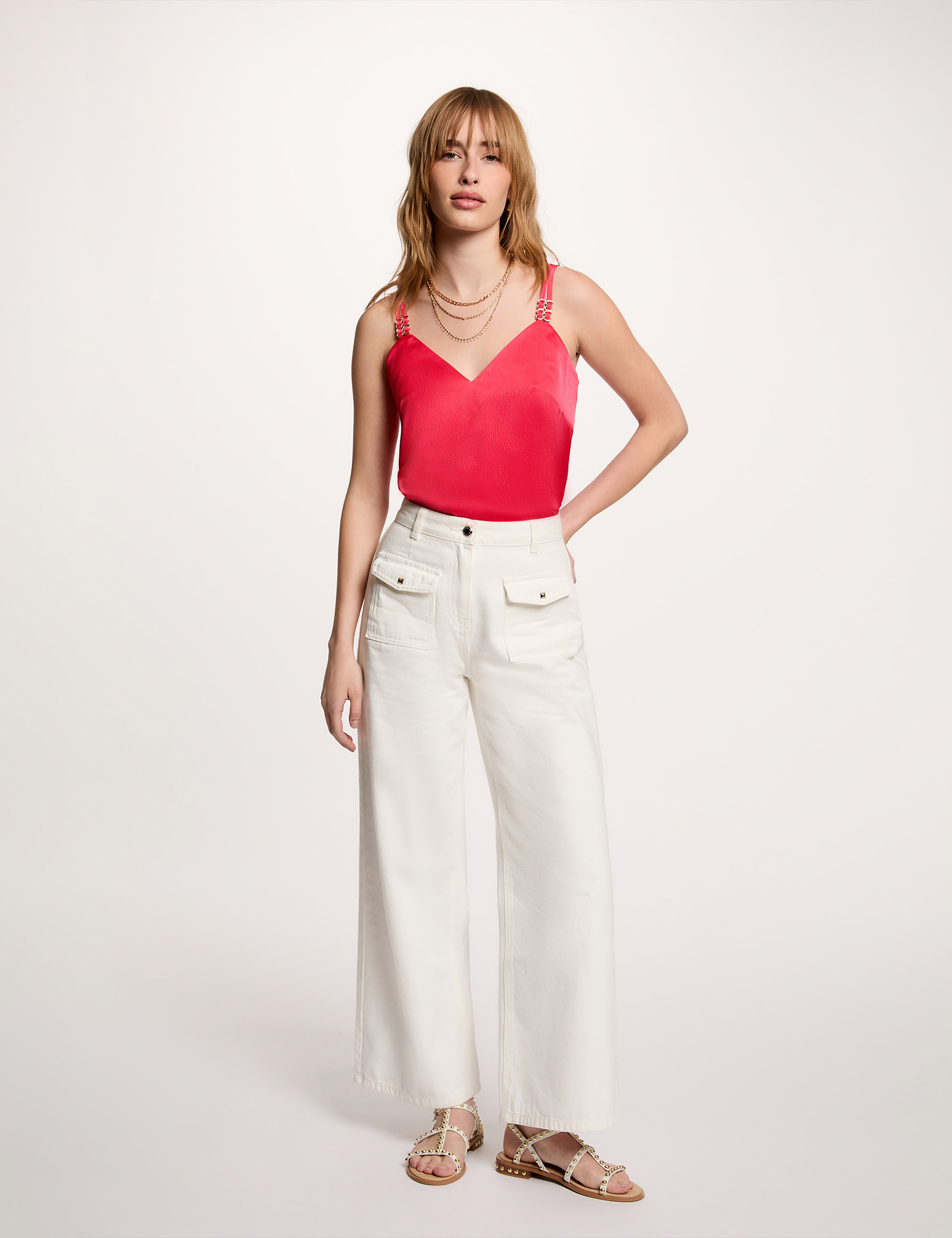 Satijnen top met bandjes koraalrood vrouw