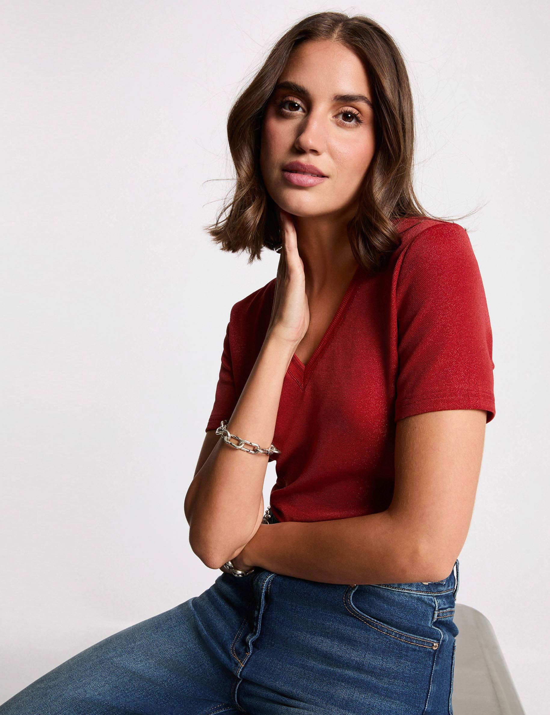 T-shirt manches courtes avec col en V orange fonc&eacute; femme