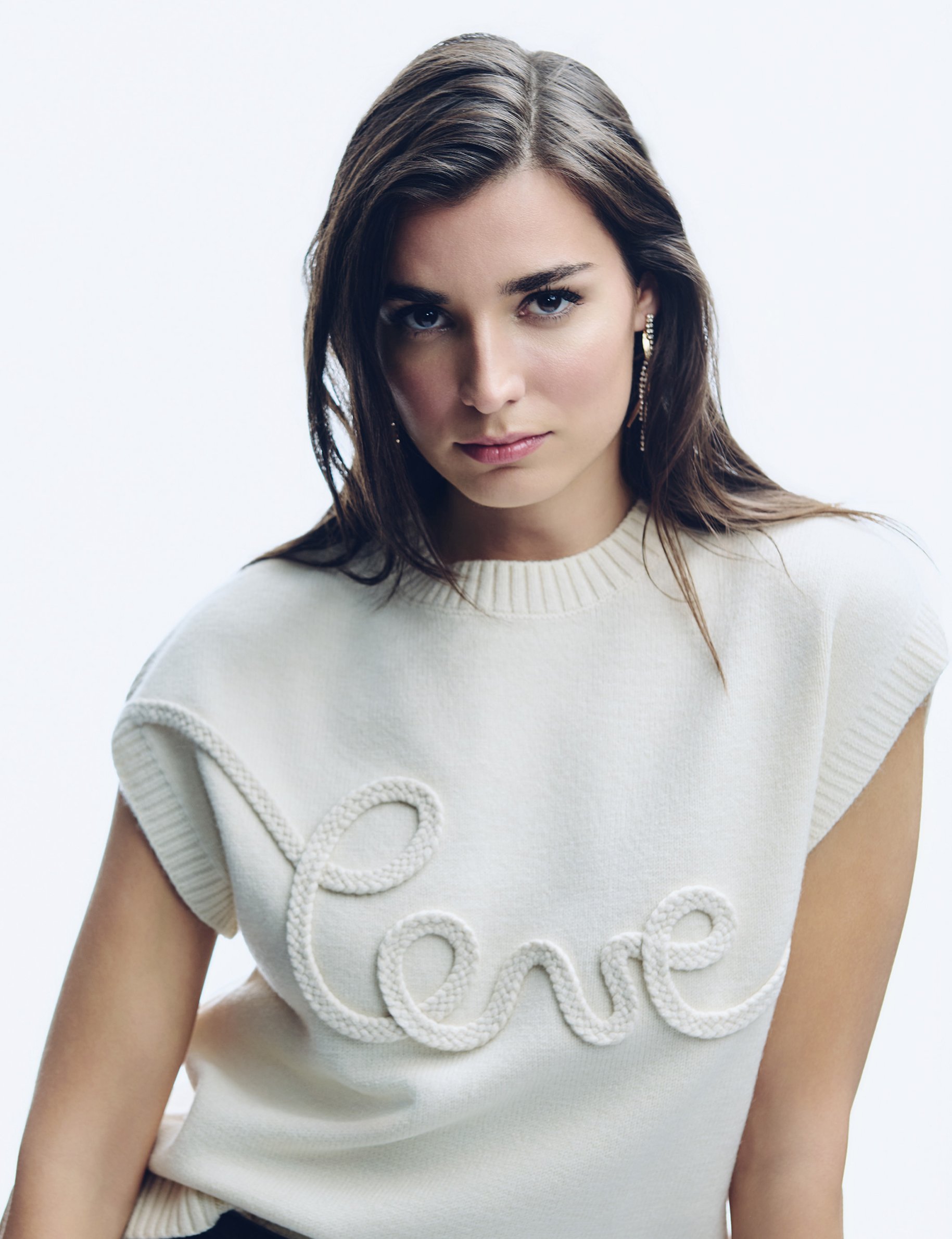 Pull col rond brod&eacute; creme femme