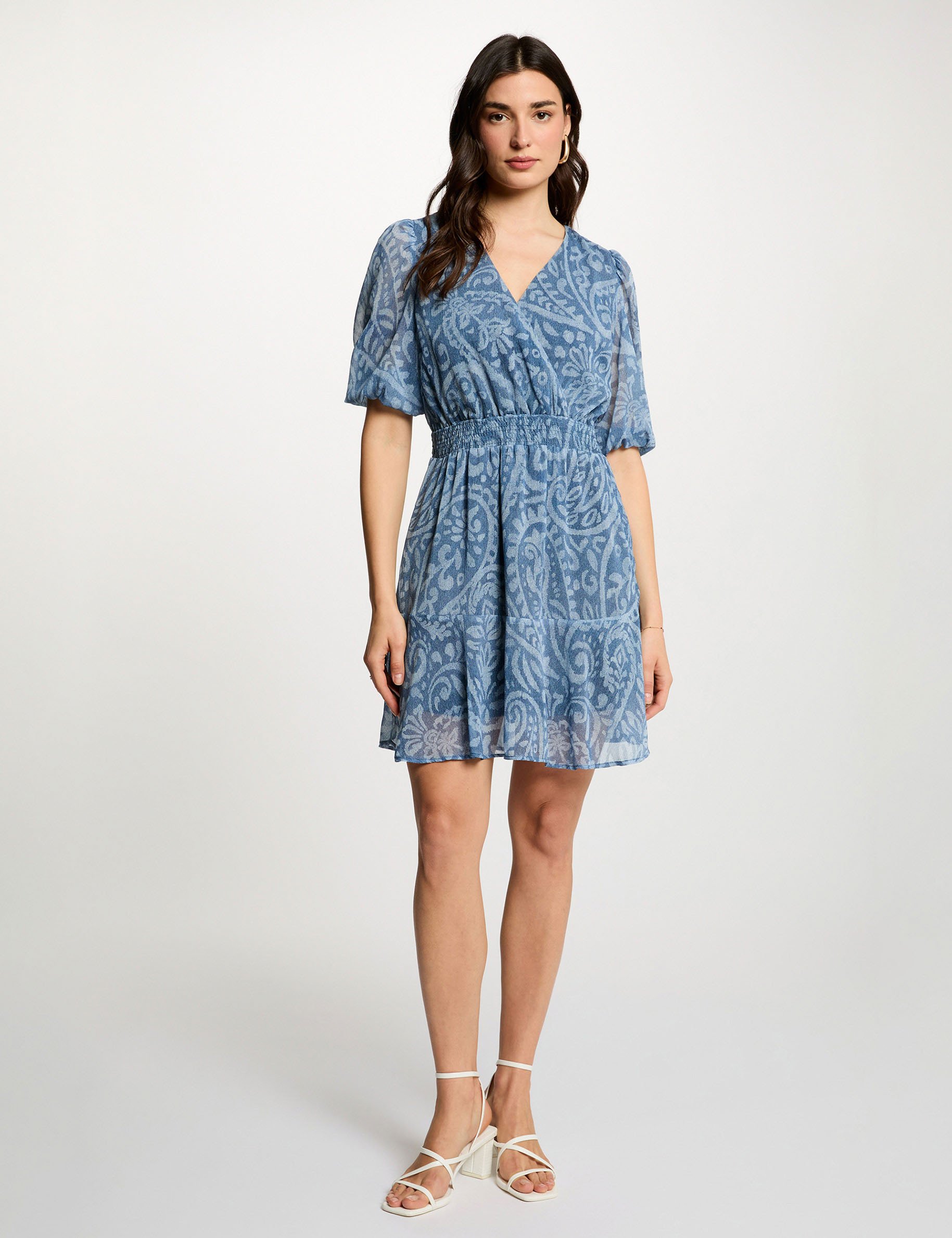 Korte overslagjurk meerkleurig vrouw