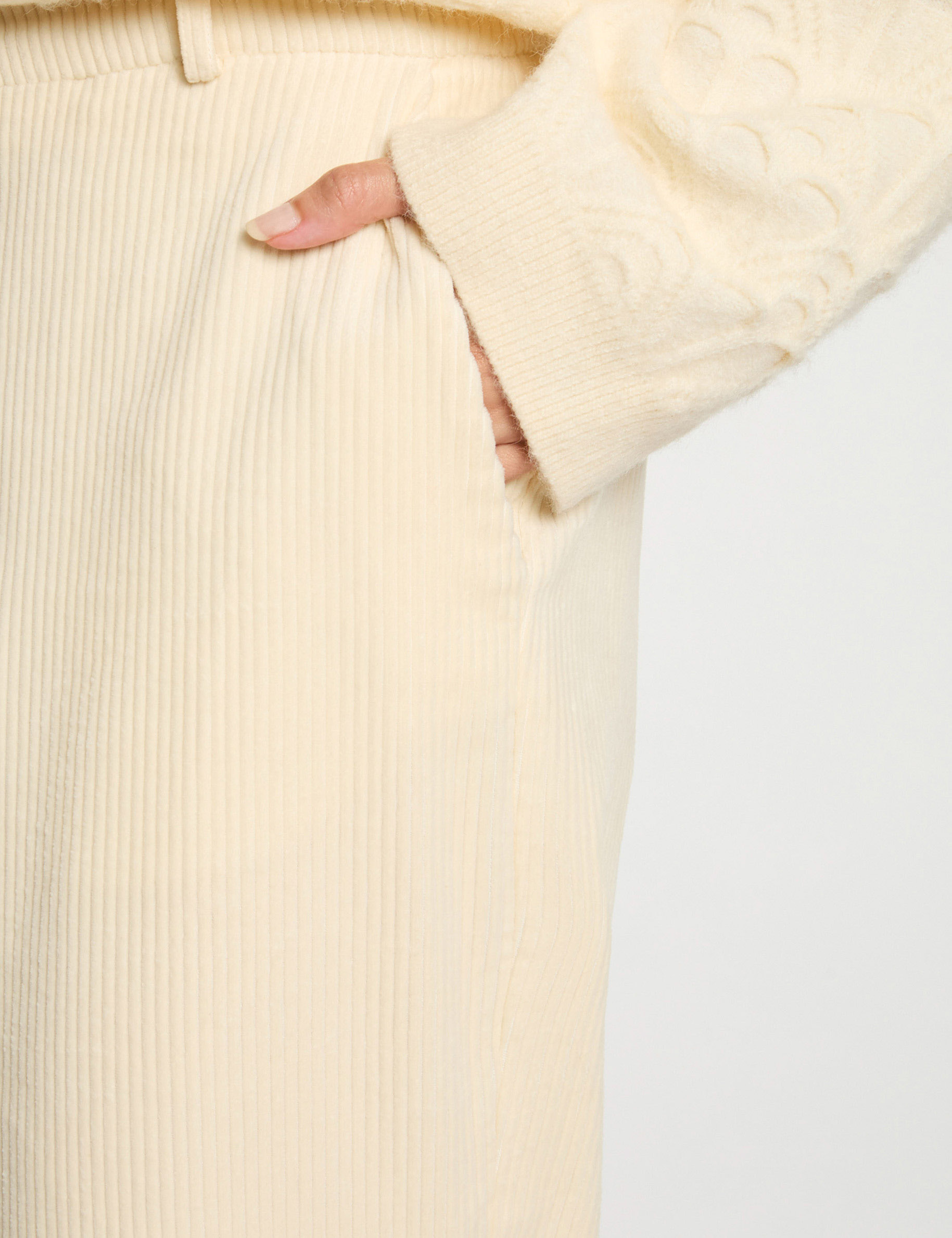 Wijde ribfluwelen broek ecru vrouw