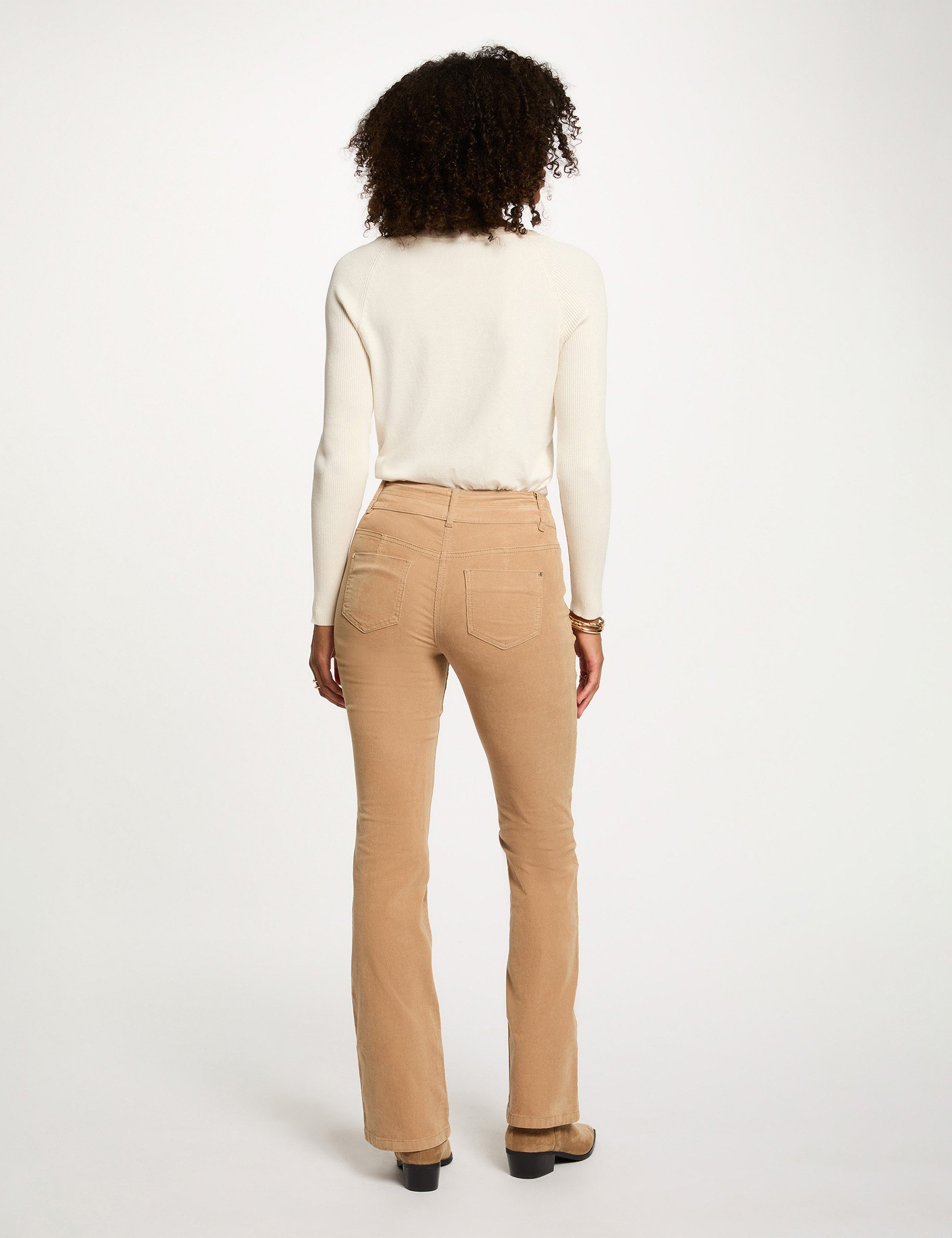 broek van corduroy zand vrouw Broek van corduroy zand vrouw