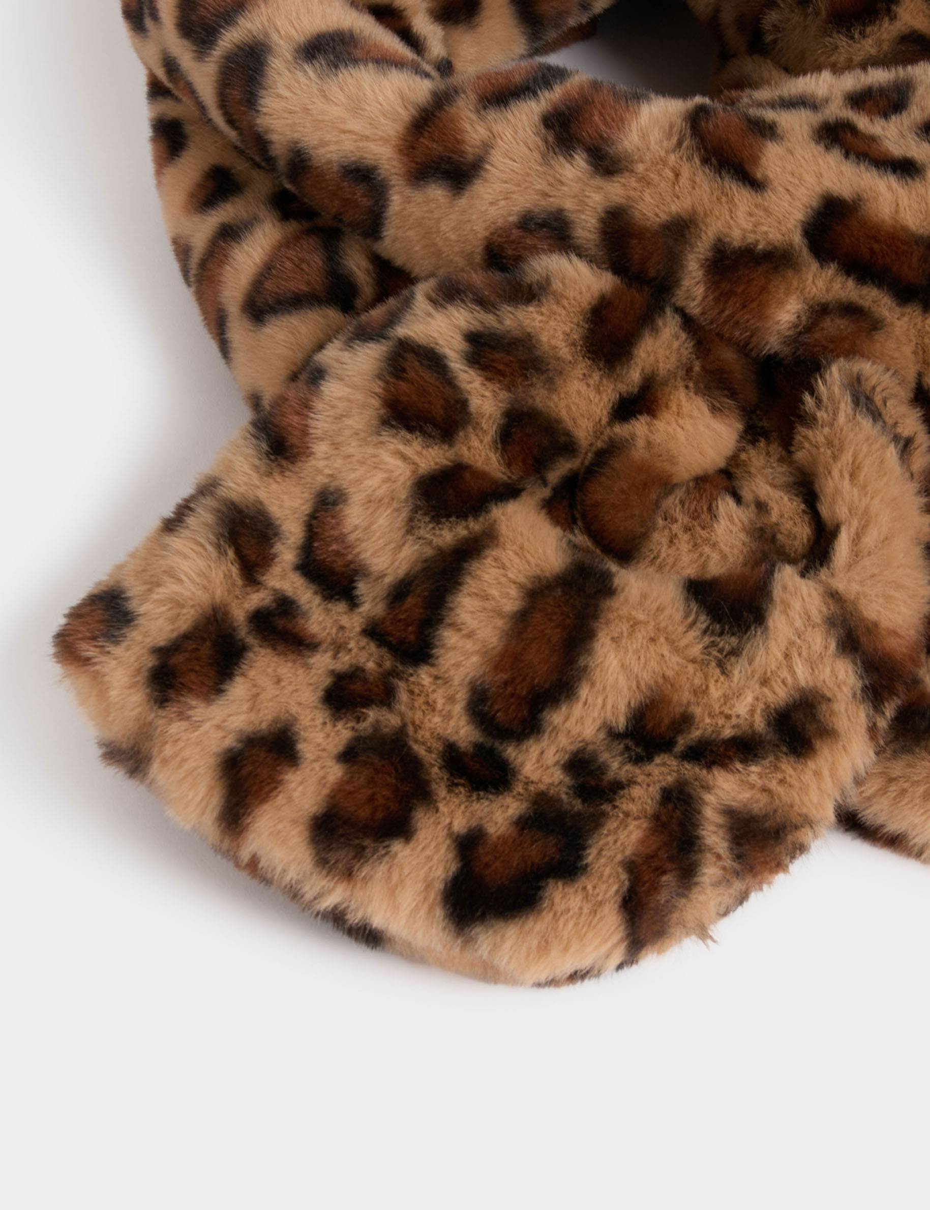 sjaal van imitatiebont meerkleurig vrouw Sjaal van imitatiebont meerkleurig vrouw