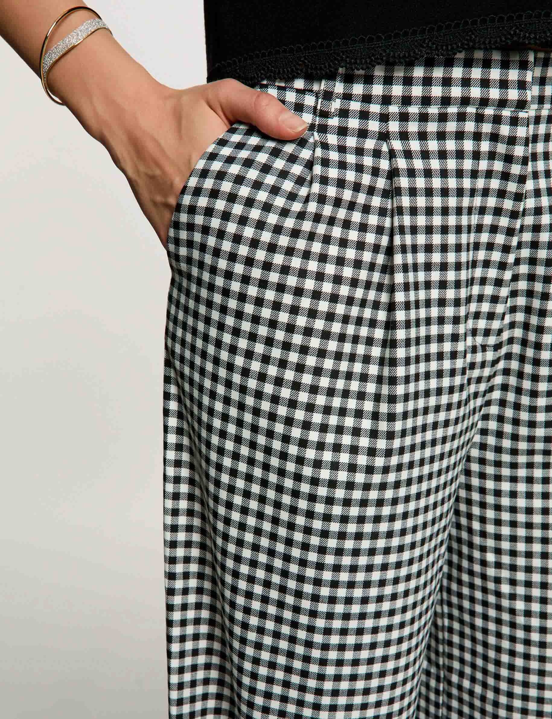 Pantalon large &agrave; plis noir femme