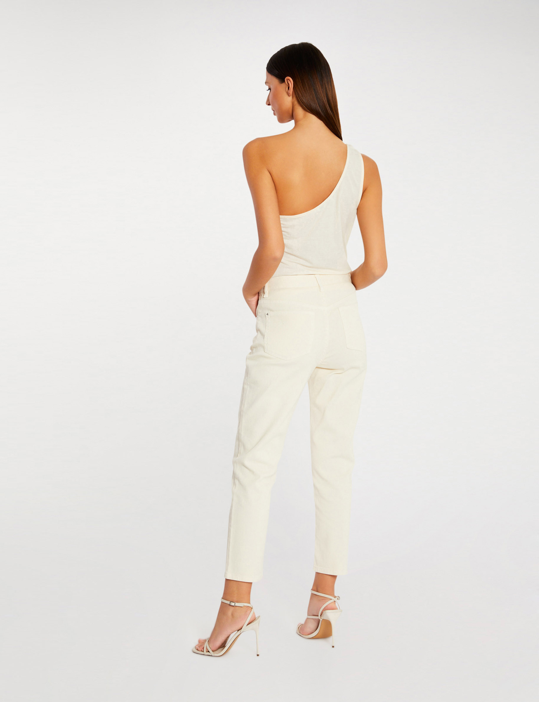t shirt met asymmetrische mouwen medium ecru vrouw T-shirt met asymmetrische mouwen medium ecru vrouw