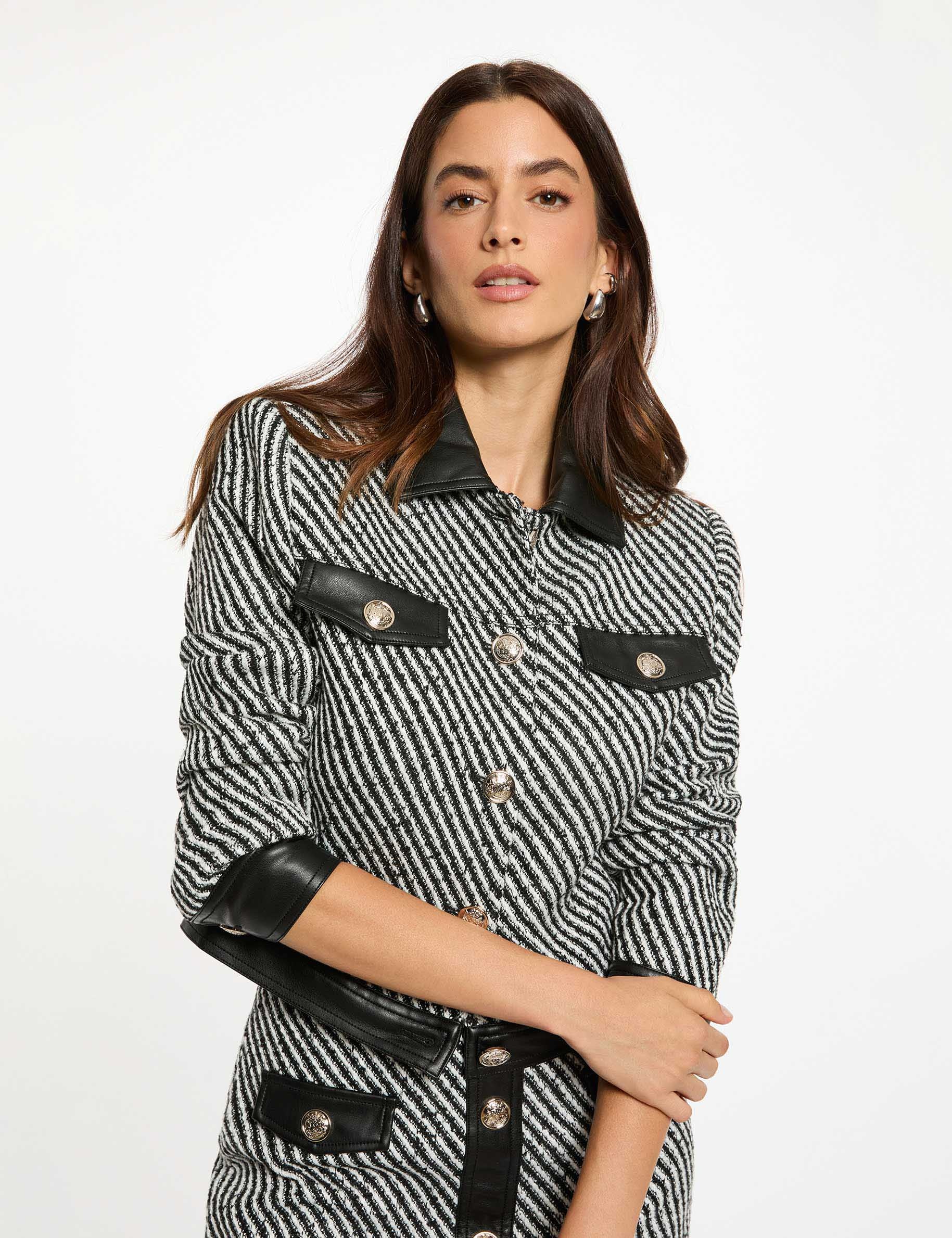 getailleerd tweed jasje zwart vrouw Getailleerd tweed jasje zwart vrouw