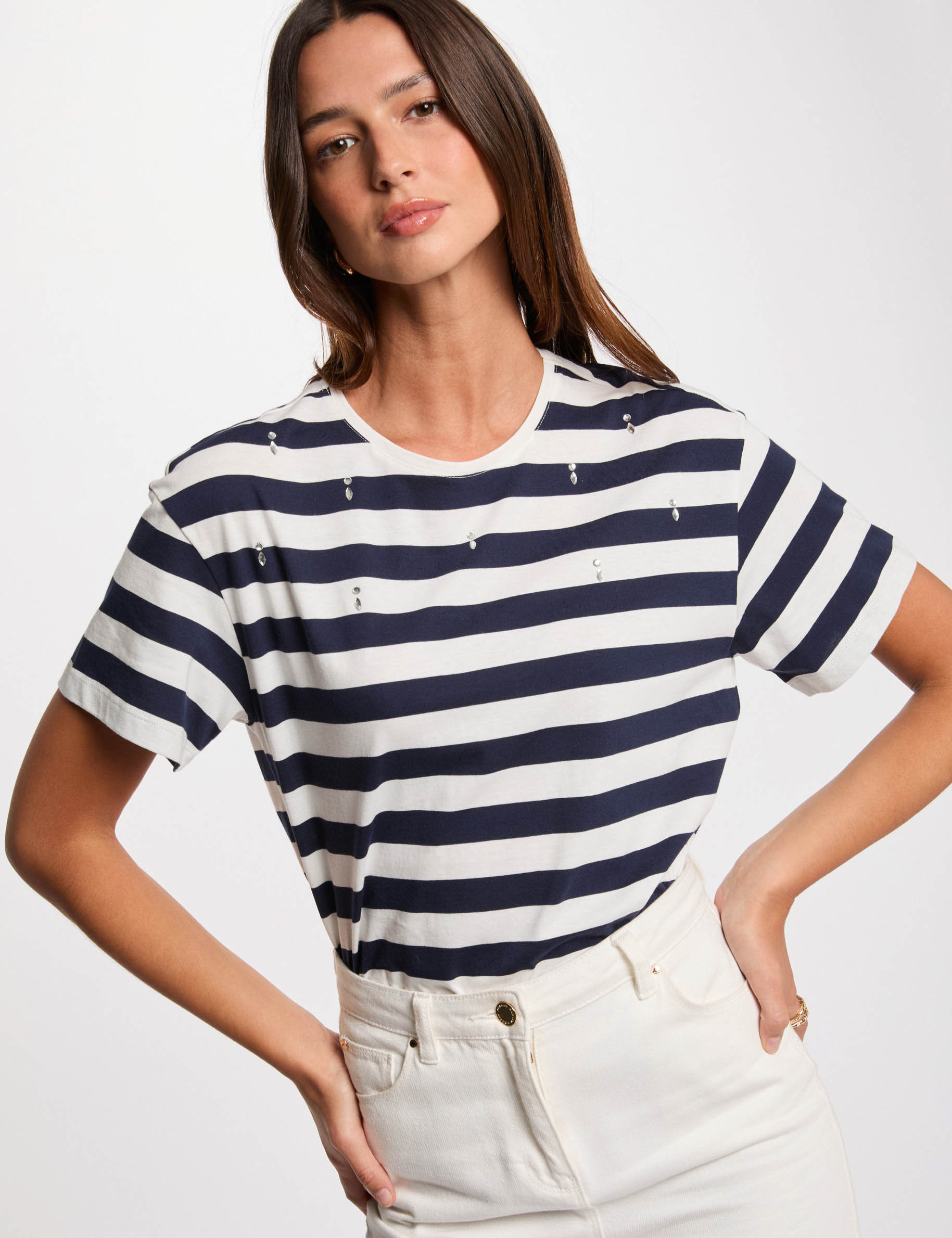 gestreept t shirt met korte mouwen helder wit vrouw Gestreept T-shirt met korte mouwen helder wit vrouw
