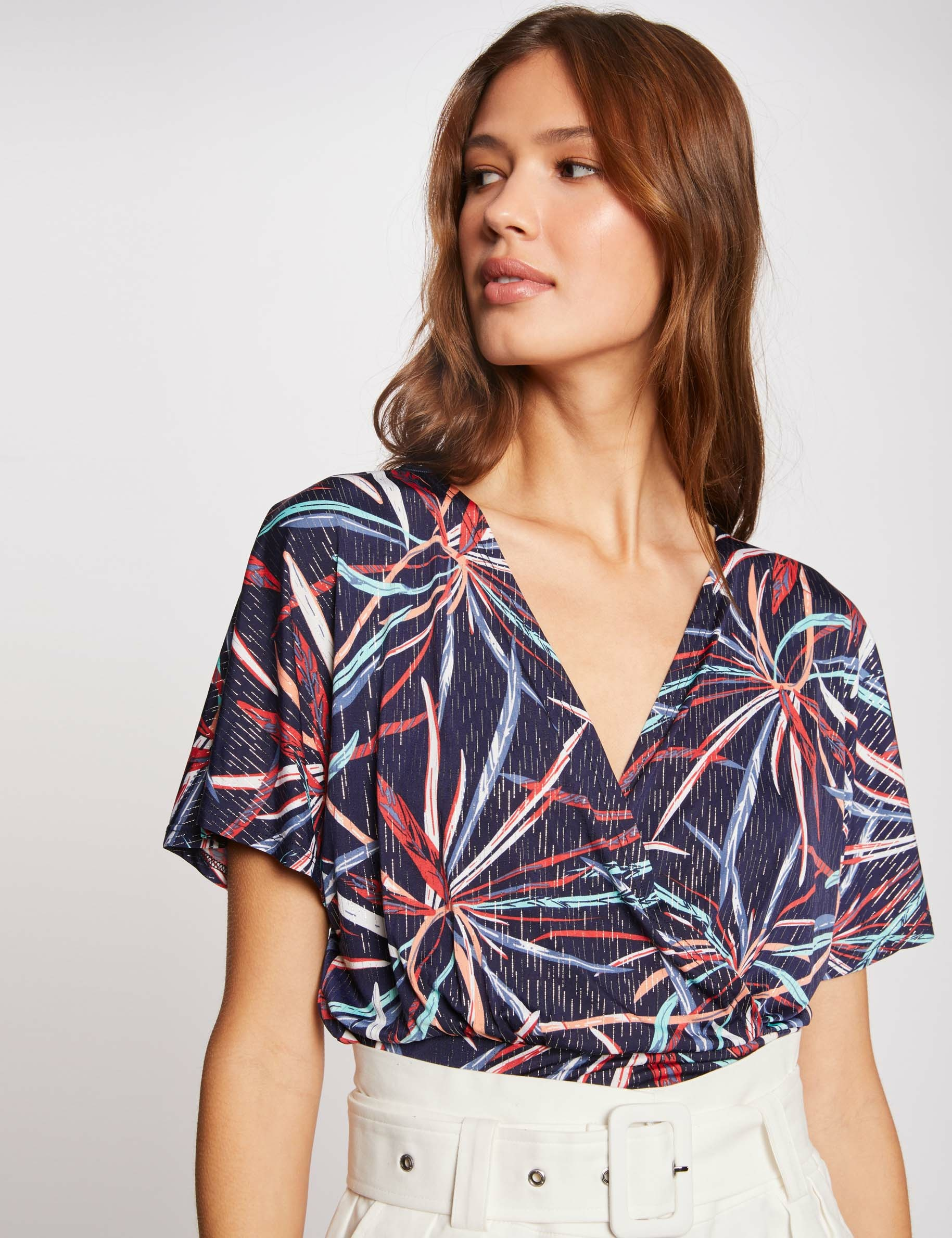 t shirt korte mouwen en abstracte print marine vrouw T-shirt korte mouwen en abstracte print marine vrouw