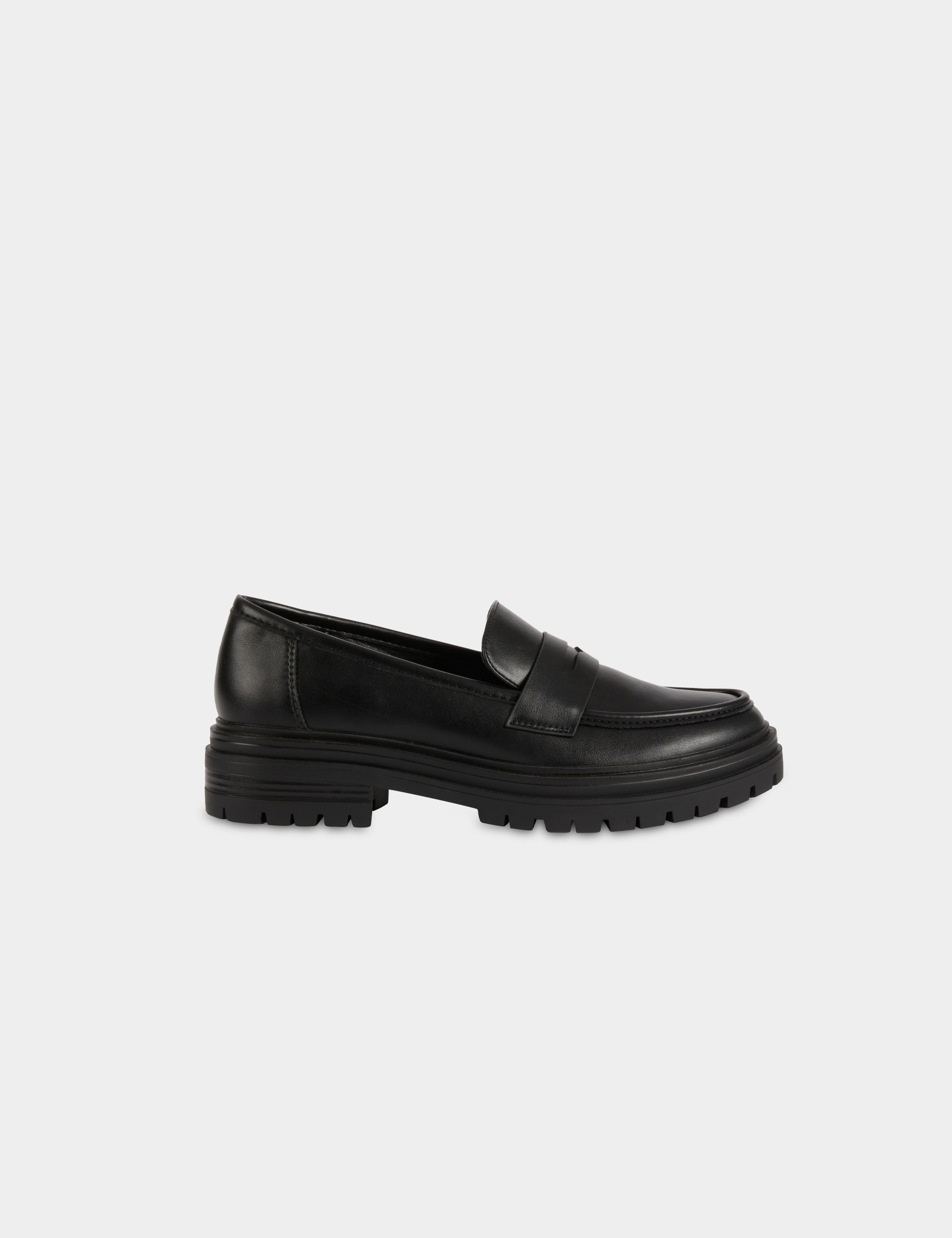 Mocassins semelle crant&eacute;e noir femme