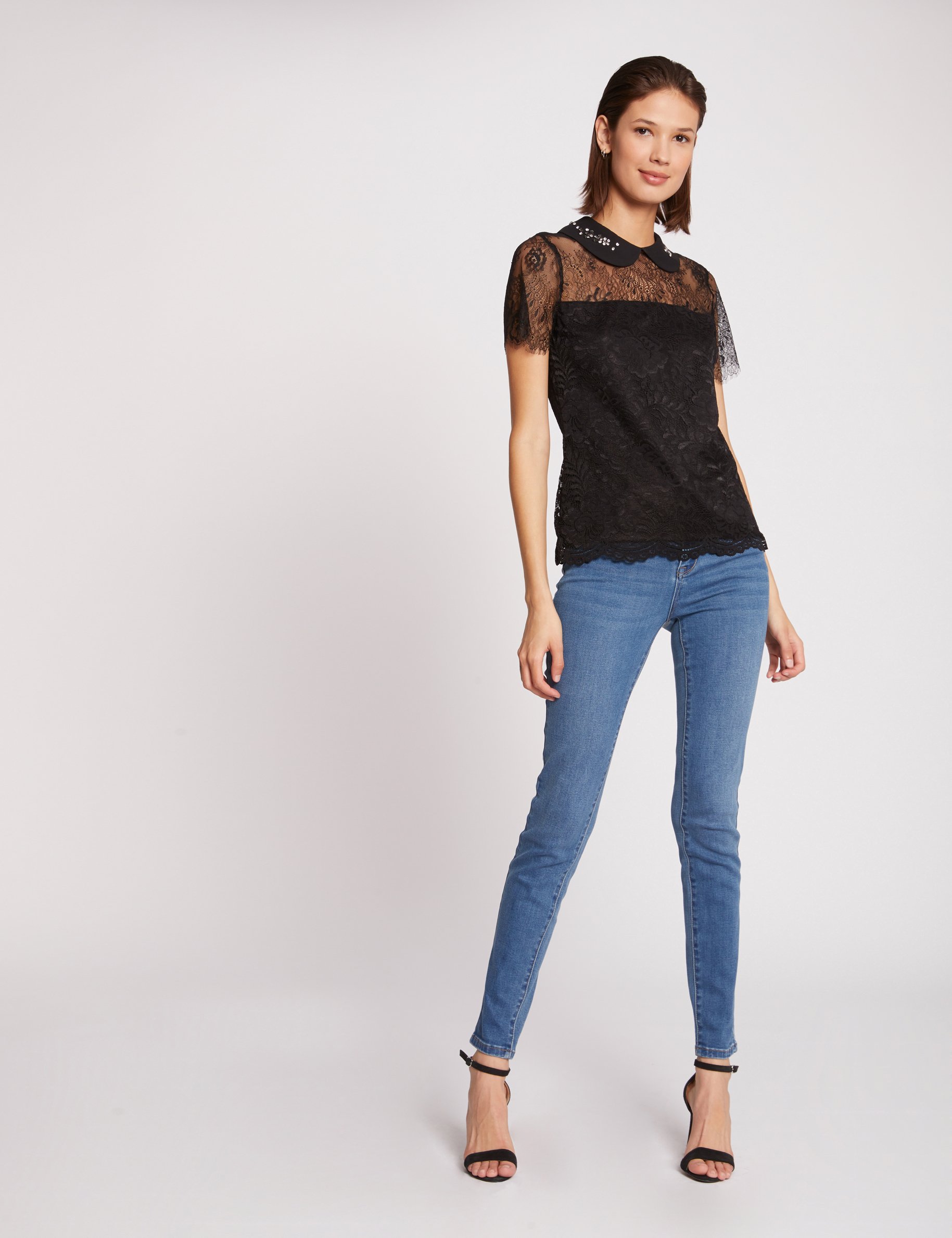 Blouse manches courtes dentelle fente noir femme