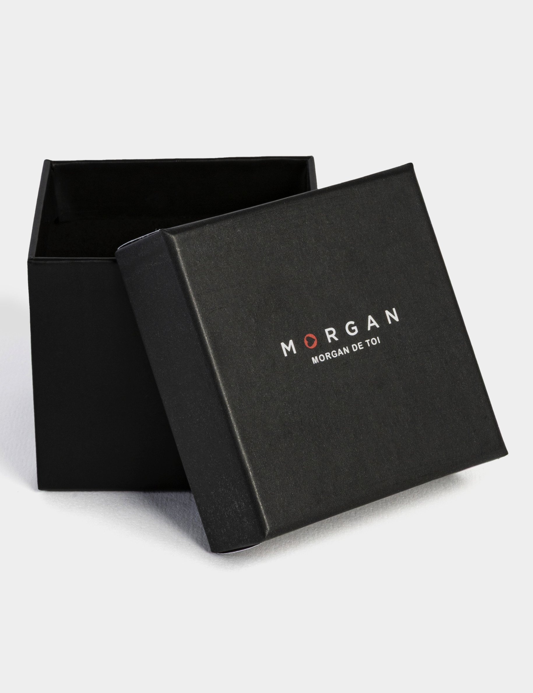 Montre couleur argent femme